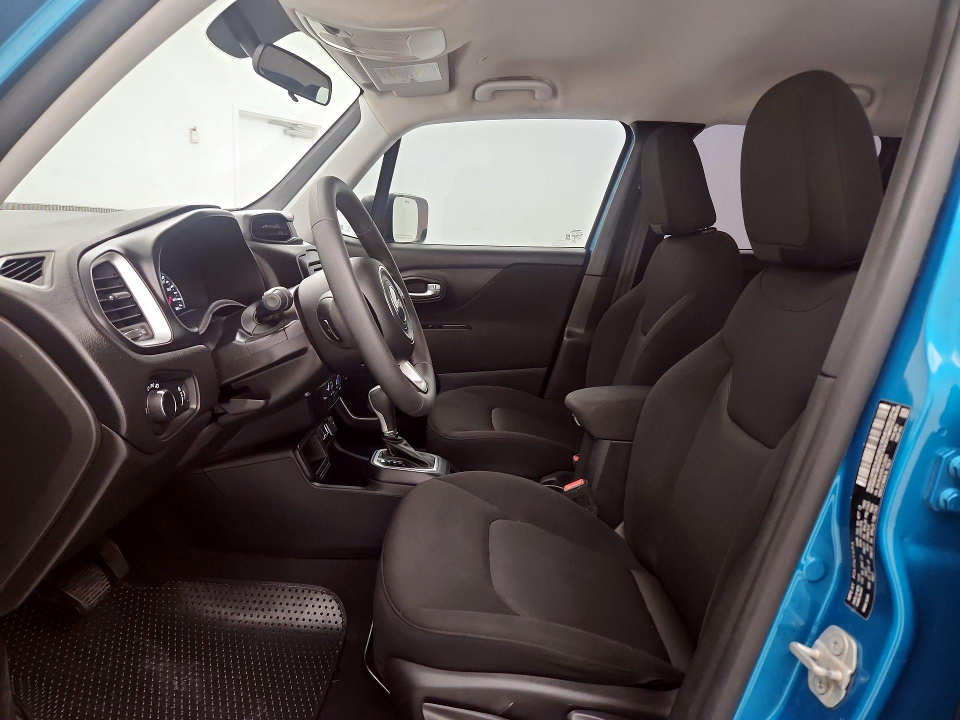 Thumbnail: 2020 Jeep Renegade - 11