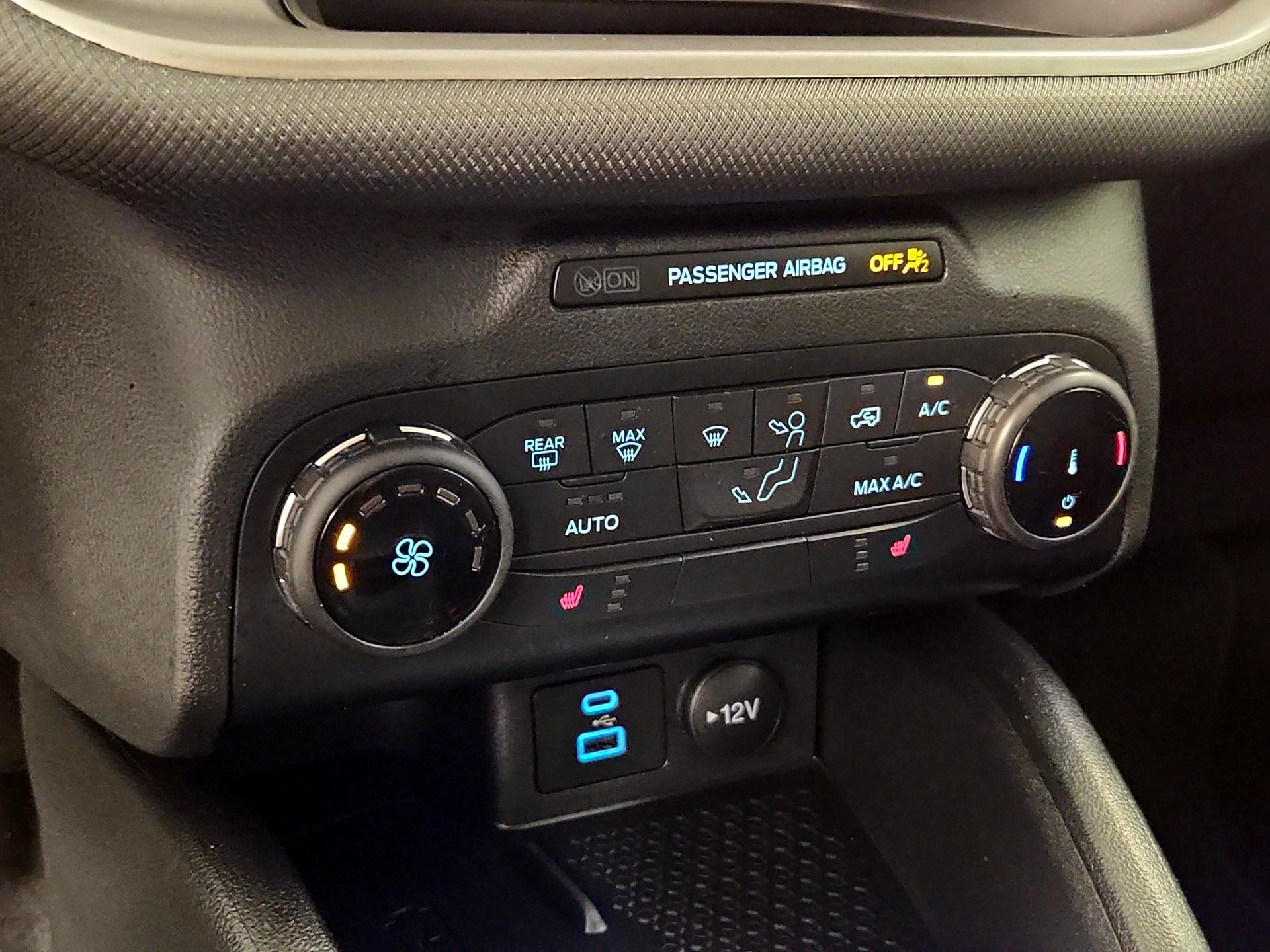 Thumbnail: 2022 Ford Bronco Sport - 16