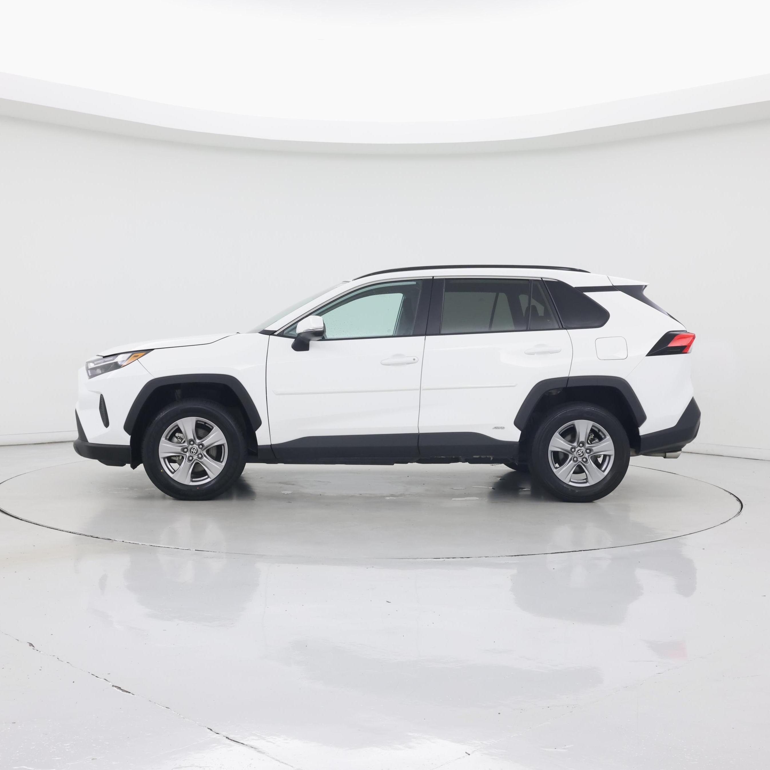Thumbnail: 2024 Toyota RAV4 - 3