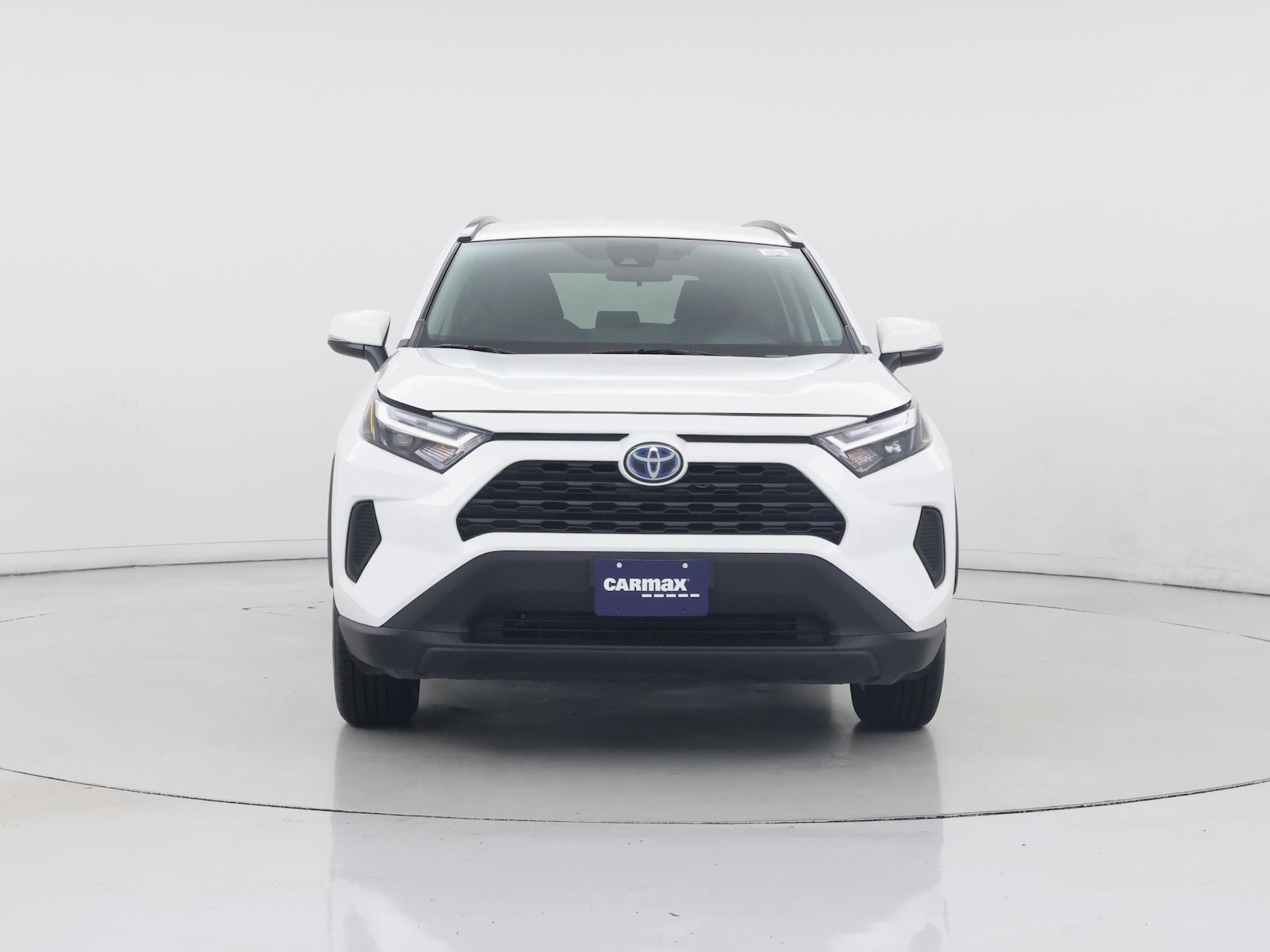 2024 Toyota RAV4 LE - Photo 6