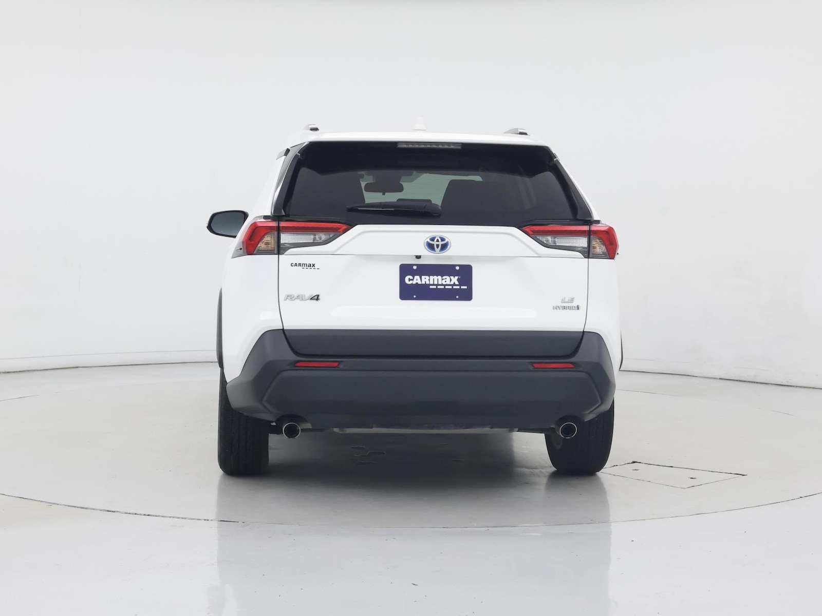 2024 Toyota RAV4 LE - Photo 7
