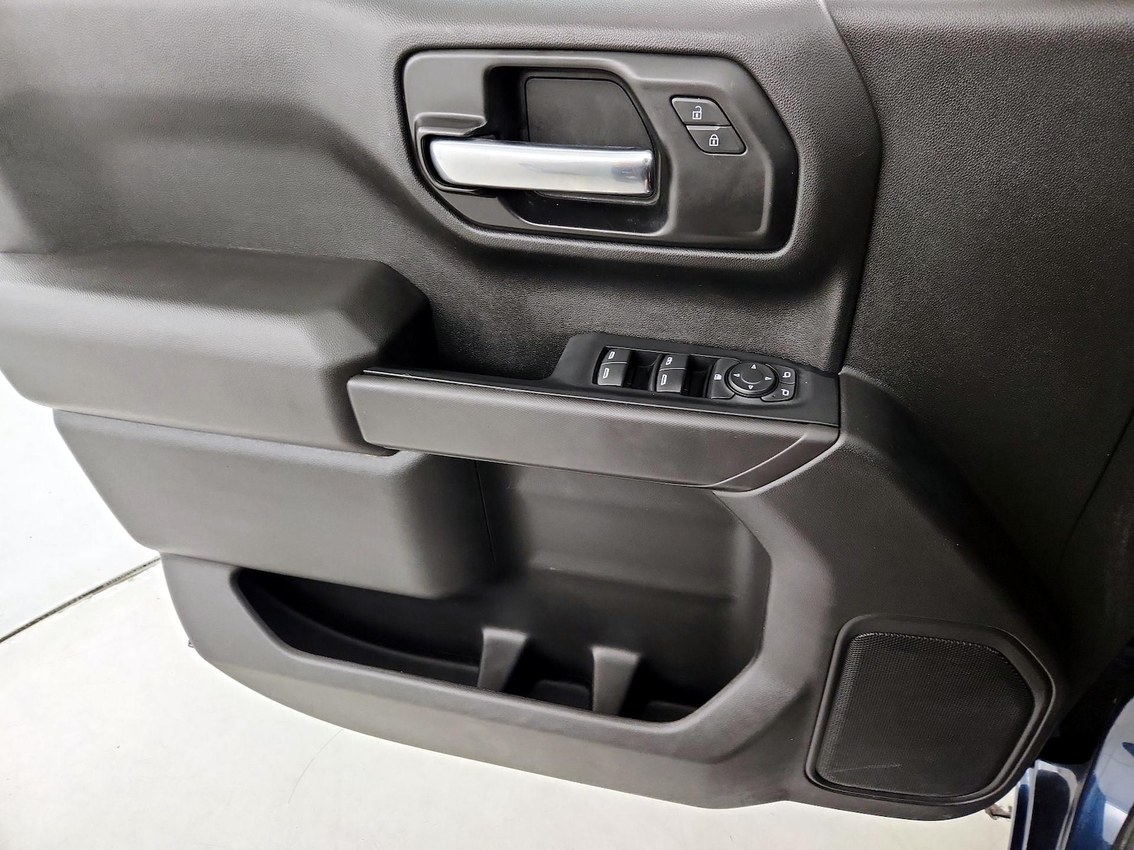 2022 Chevrolet Silverado 1500 Limited Custom - Photo 13