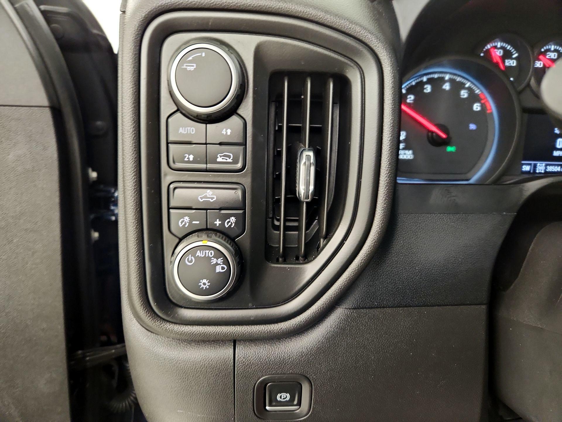Thumbnail: 2022 Chevrolet Silverado 1500 - 13
