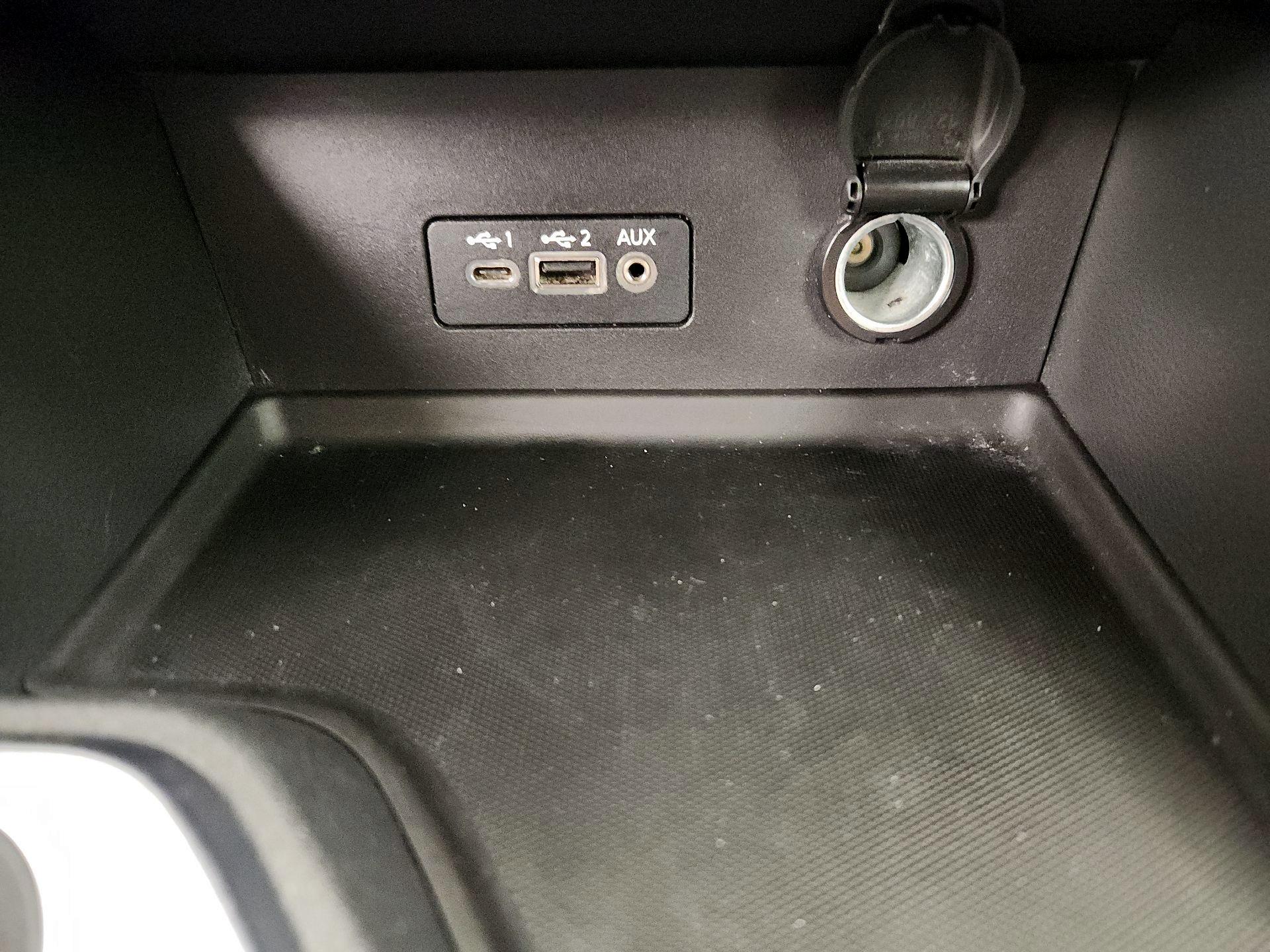 Thumbnail: 2020 Nissan Sentra - 18