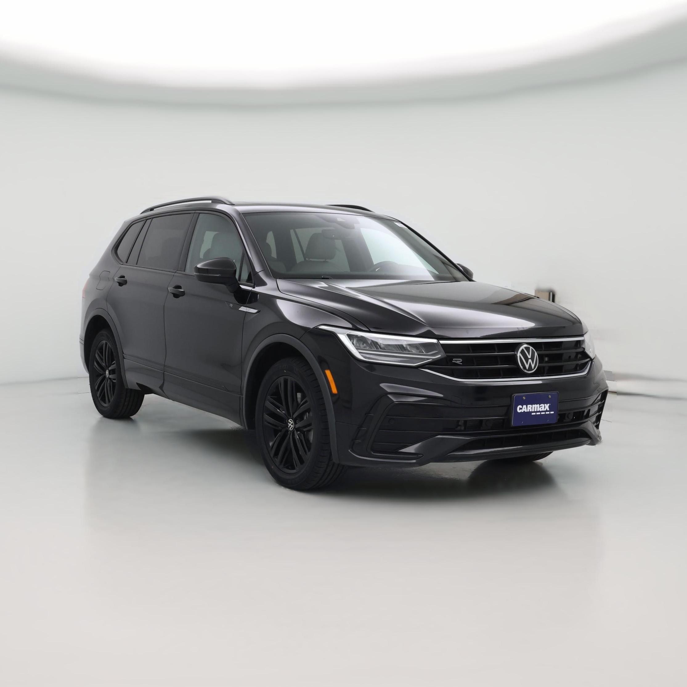 Thumbnail: 2022 Volkswagen Tiguan - 1