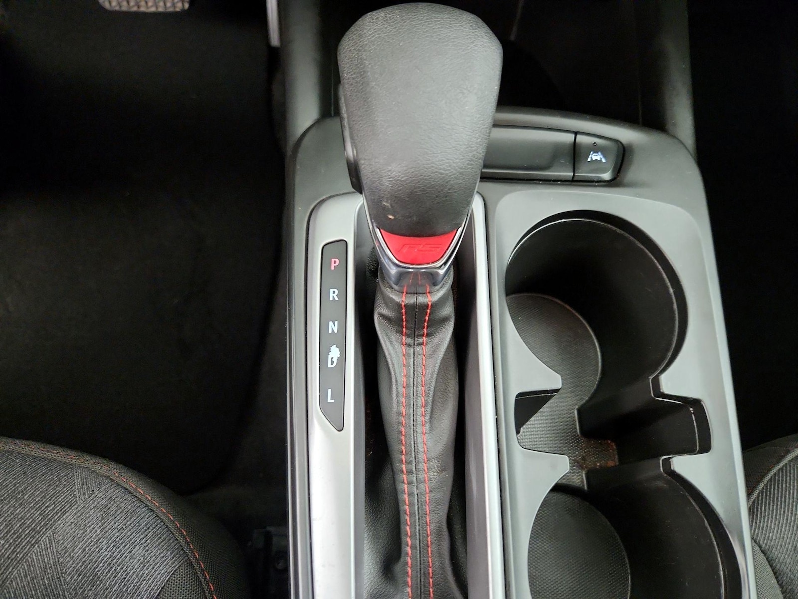 2024 Chevrolet Trax RS - Photo 18