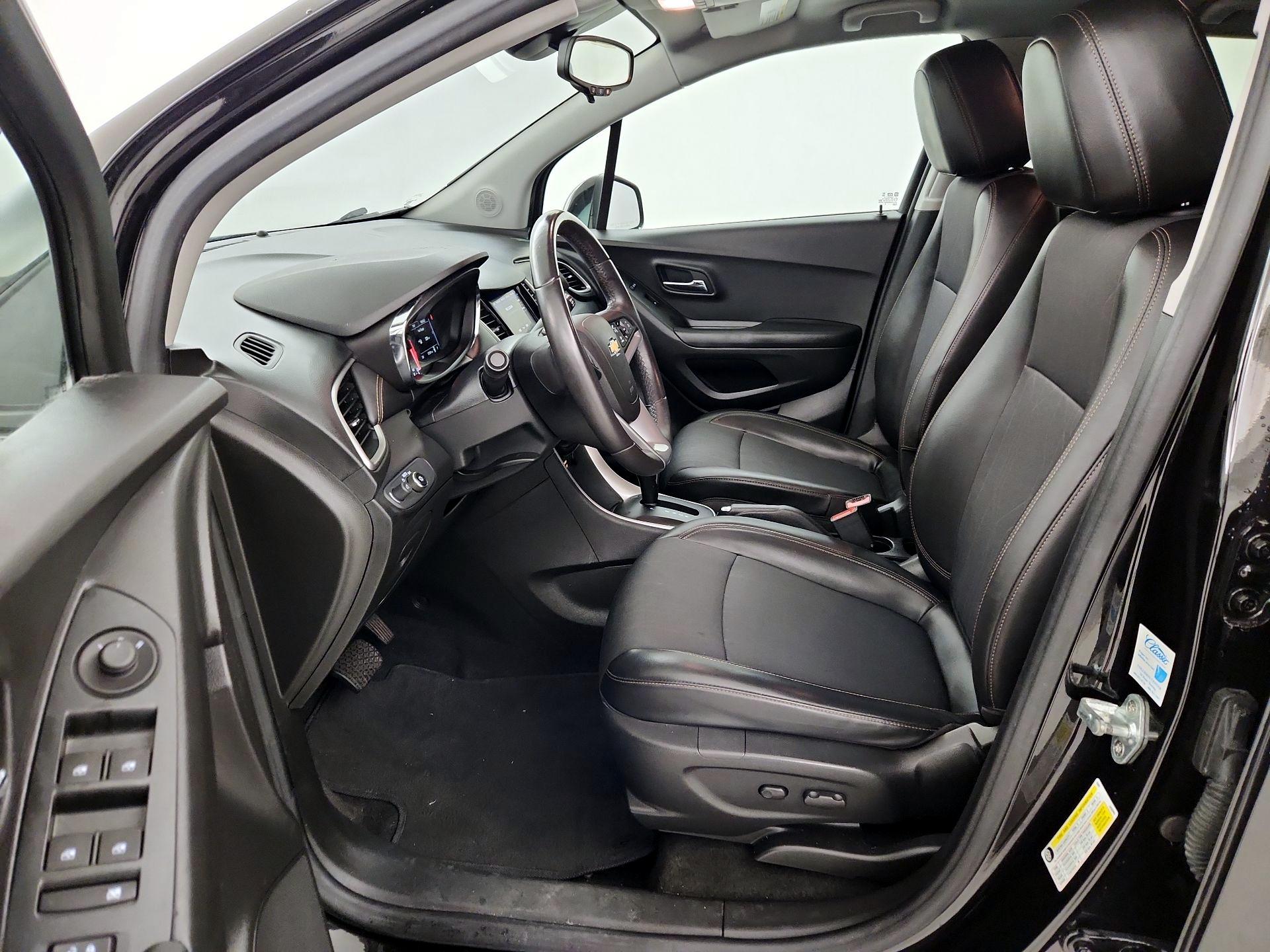 Thumbnail: 2021 Chevrolet Trax - 11
