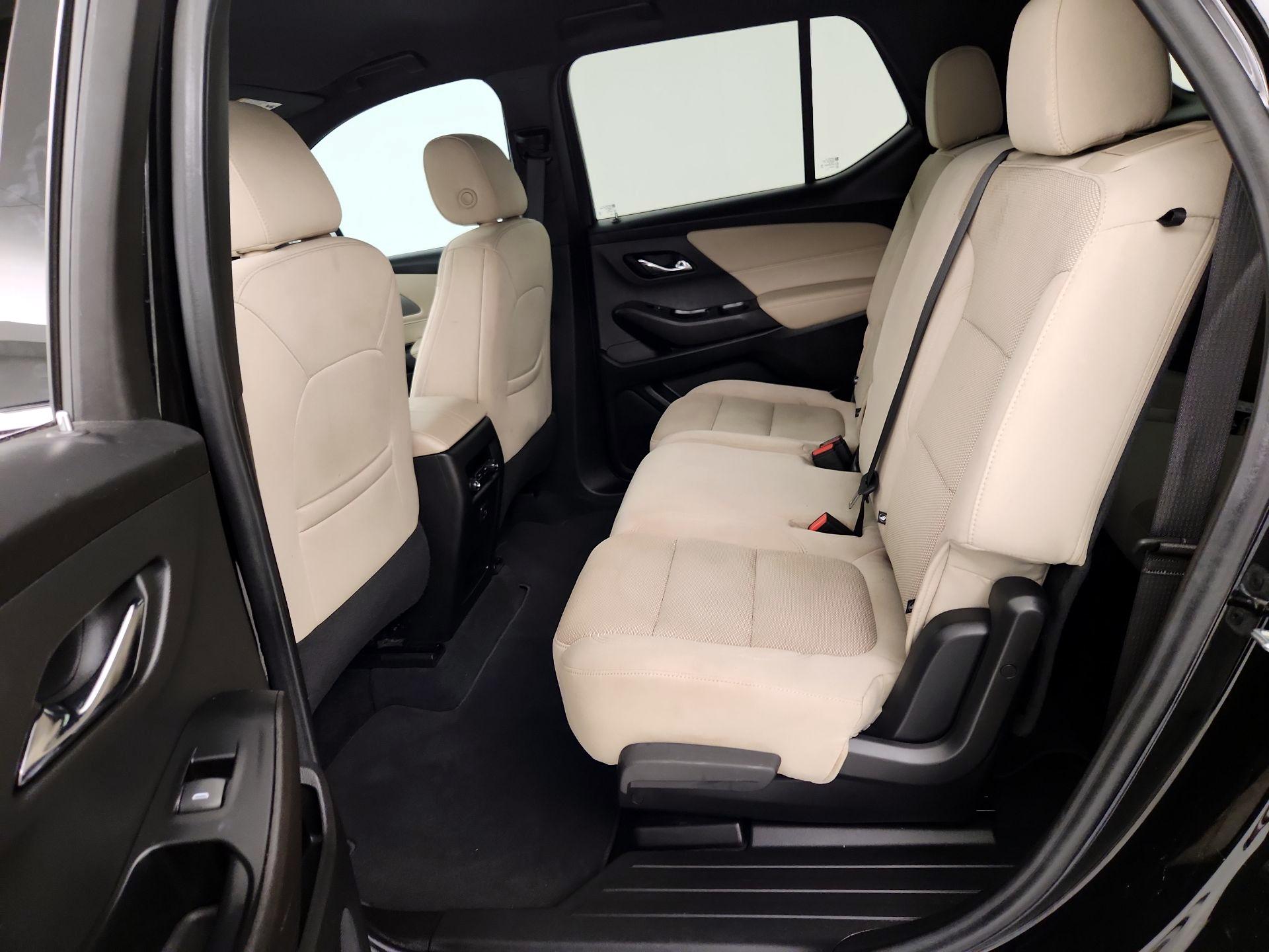 Thumbnail: 2023 Chevrolet Traverse - 19