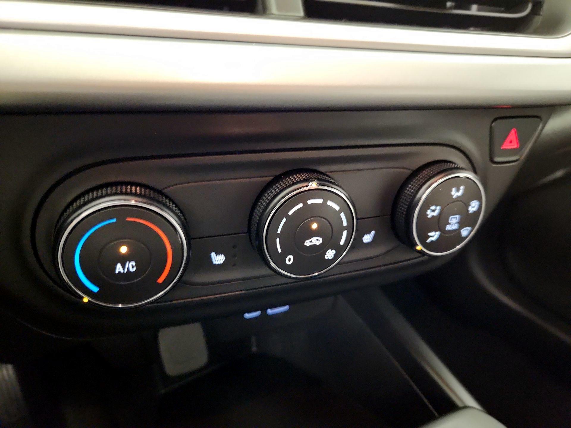 Thumbnail: 2025 Chevrolet Trax - 16
