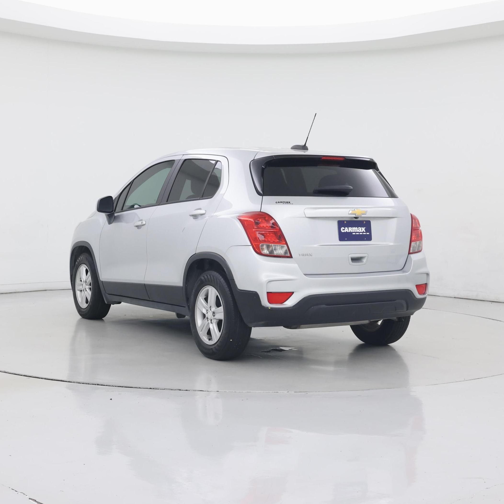 Thumbnail: 2022 Chevrolet Trax - 2
