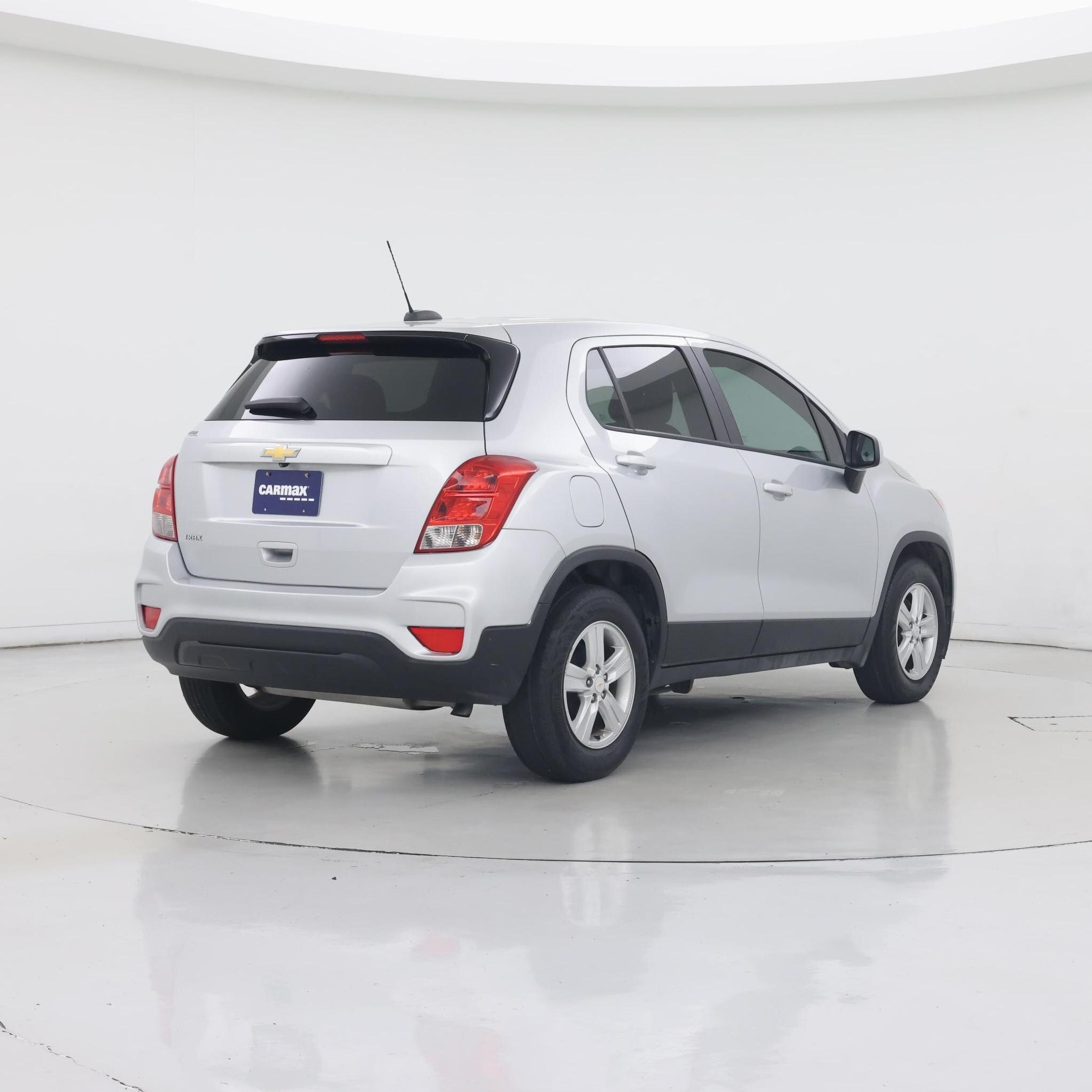 Thumbnail: 2022 Chevrolet Trax - 8