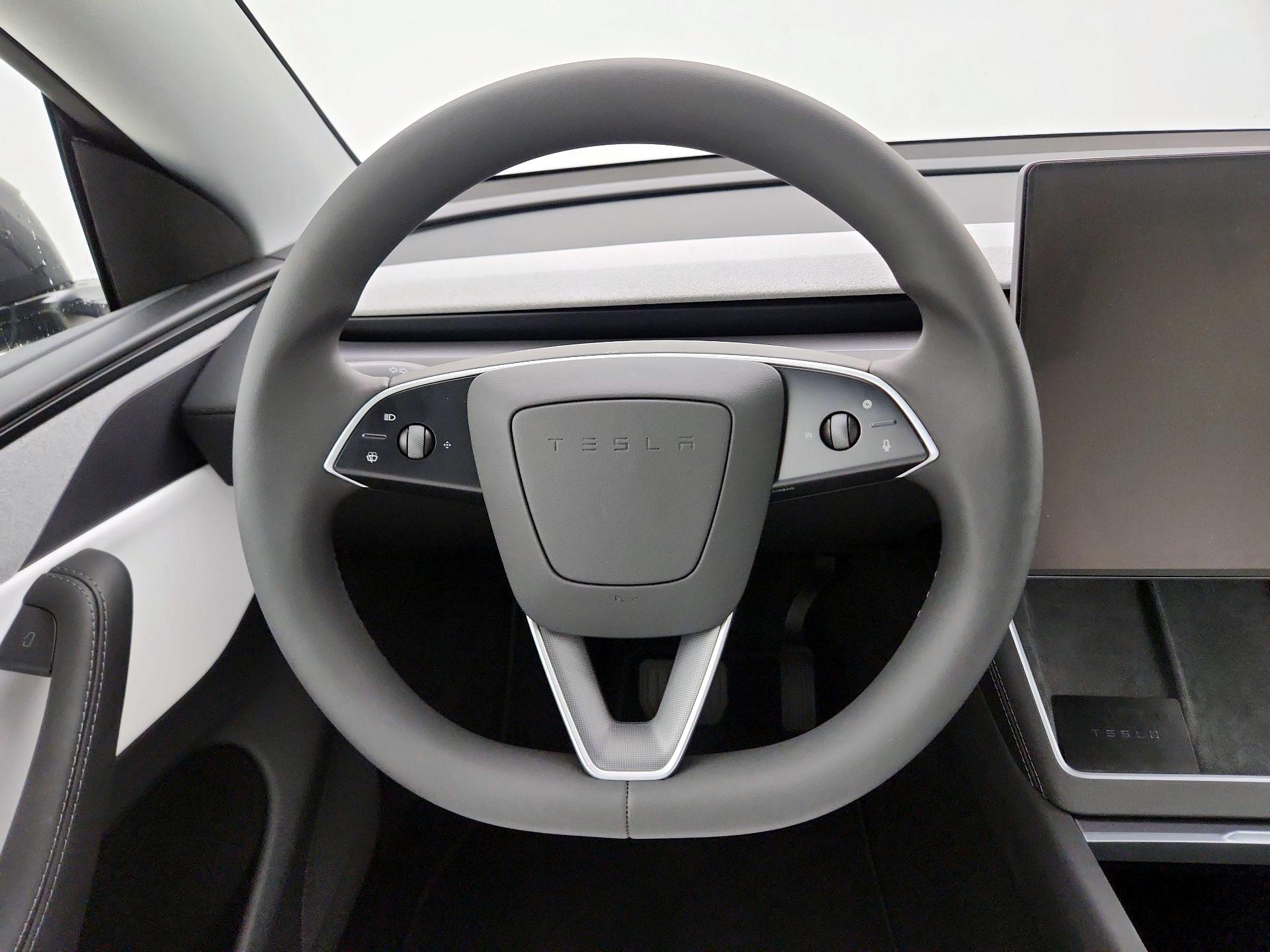 Thumbnail: 2026 Tesla Model Y - 10