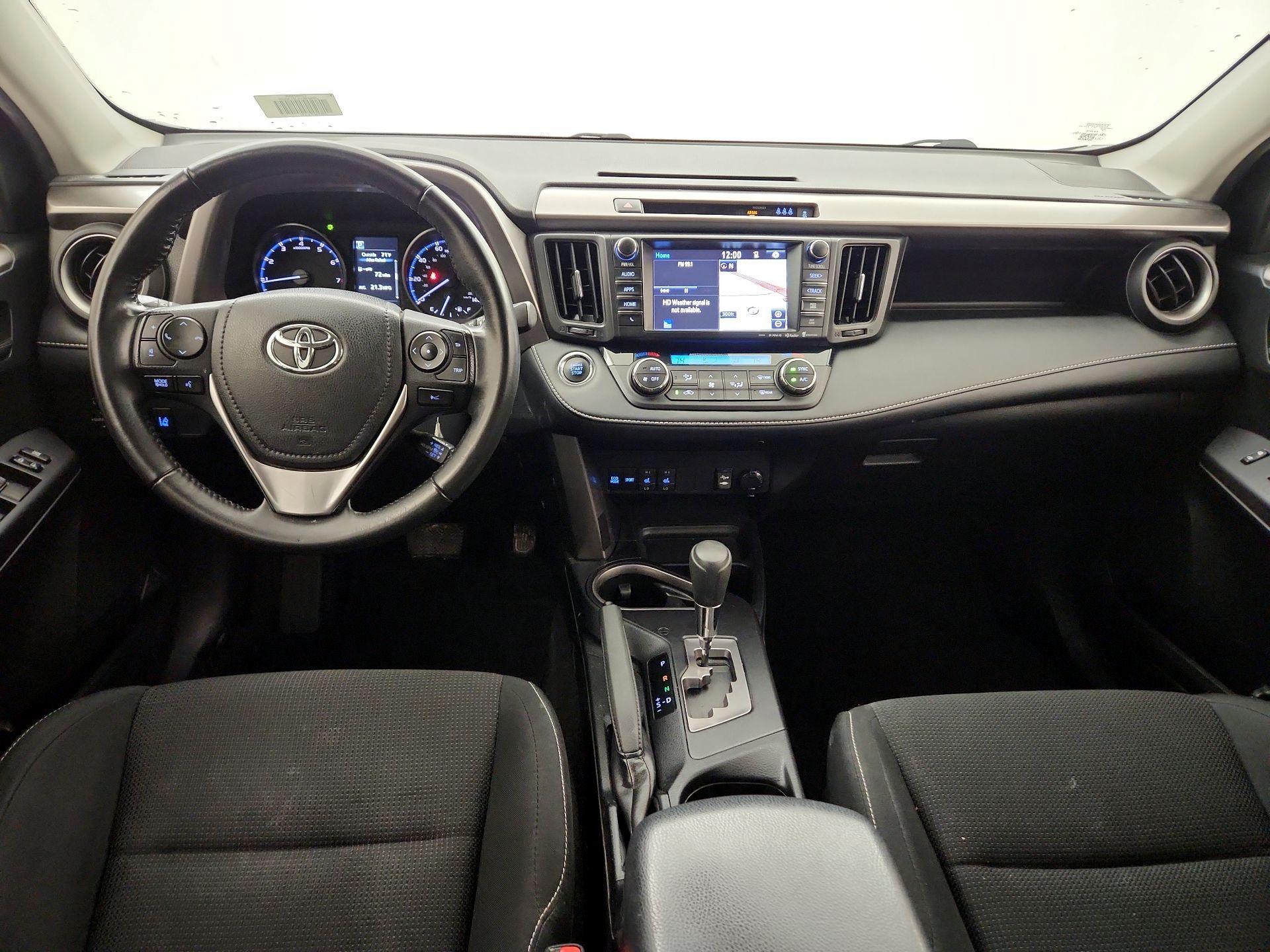 Thumbnail: 2018 Toyota RAV4 - 8