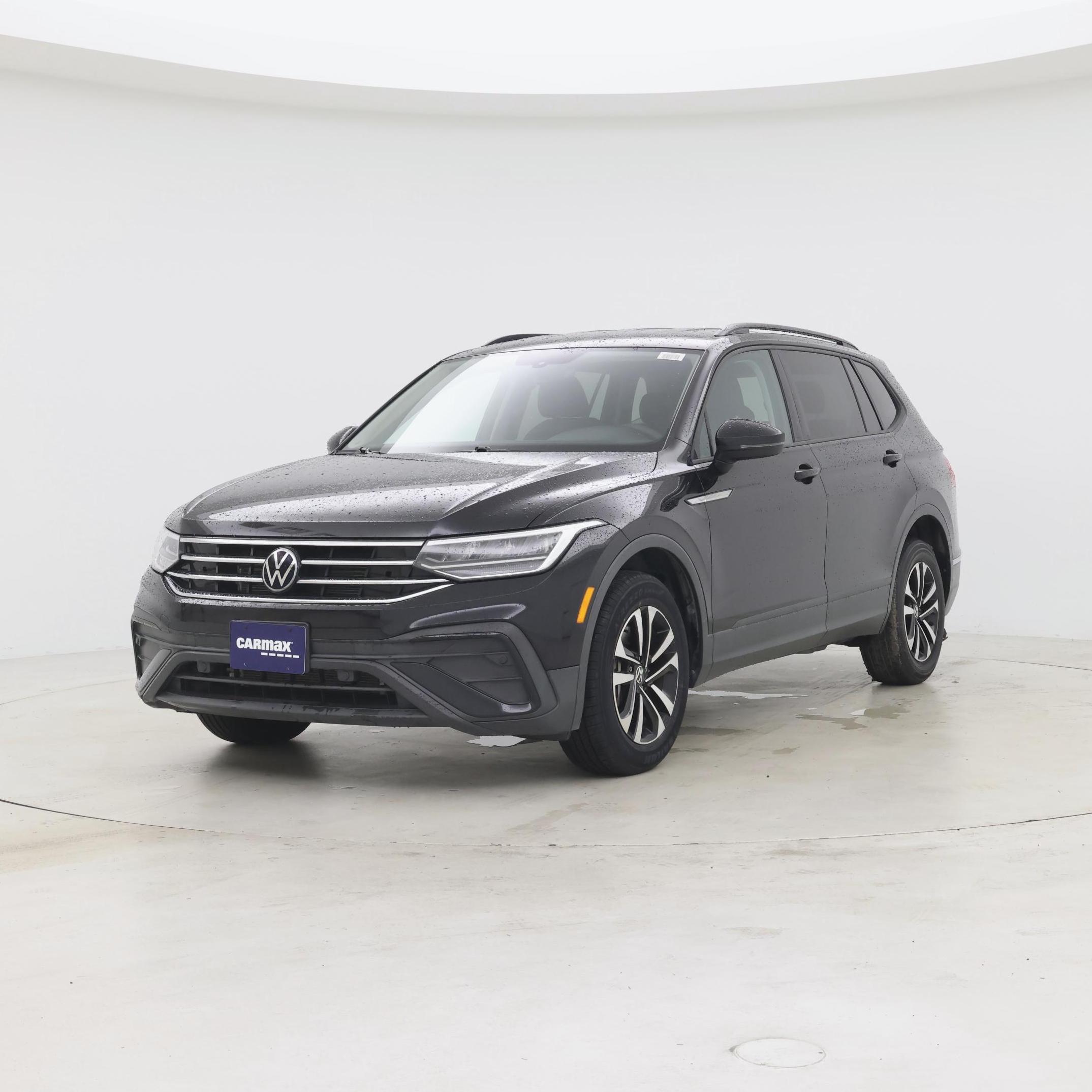 Thumbnail: 2023 Volkswagen Tiguan - 4