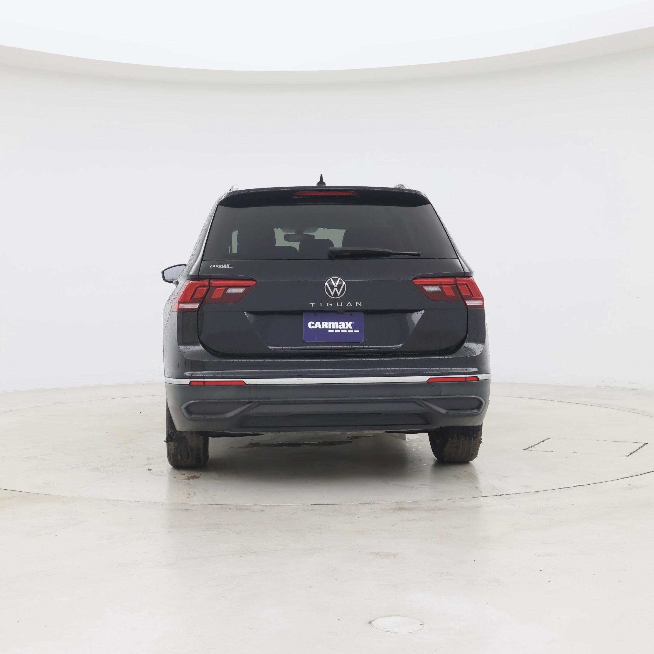 Thumbnail: 2023 Volkswagen Tiguan - 6