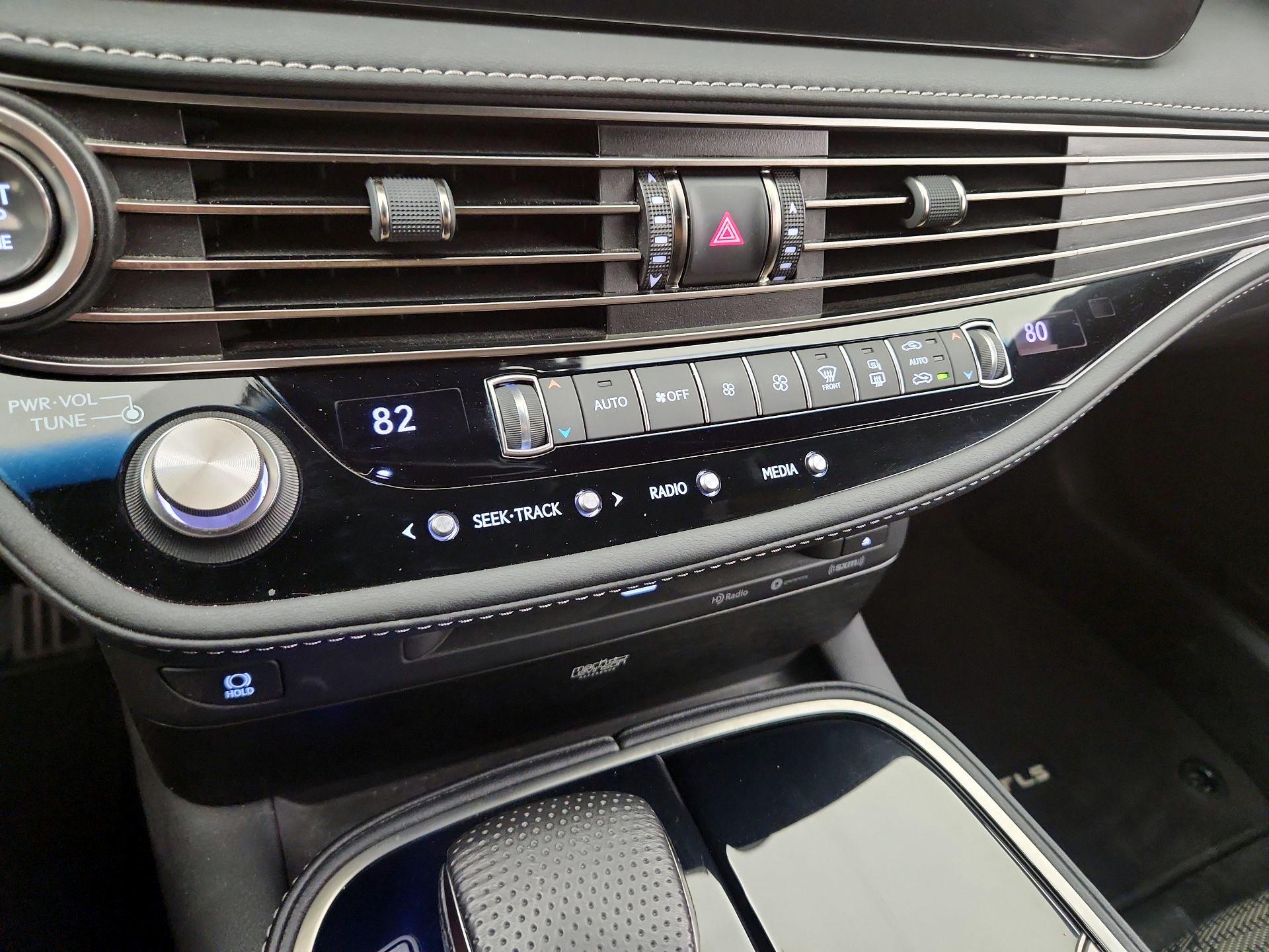 Thumbnail: 2022 Lexus LS - 15