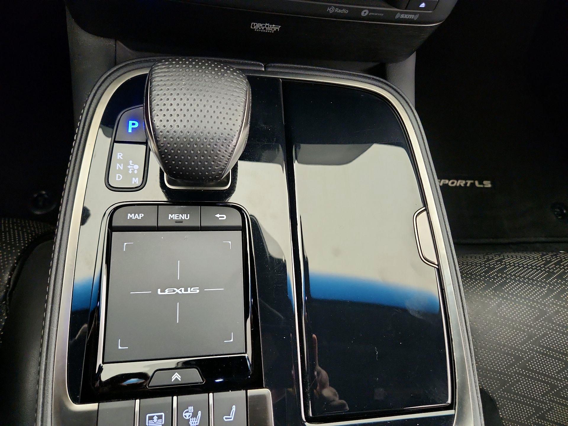 Thumbnail: 2022 Lexus LS - 16