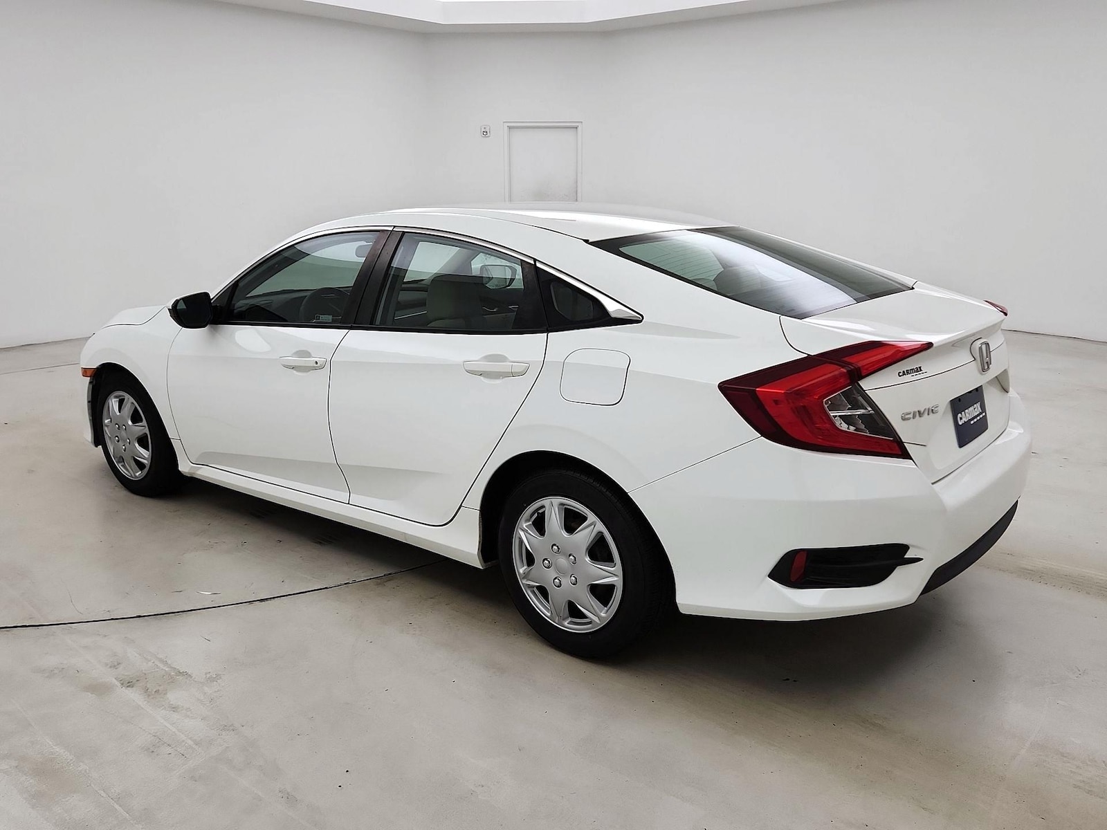 2018 Honda Civic LX - Photo 7