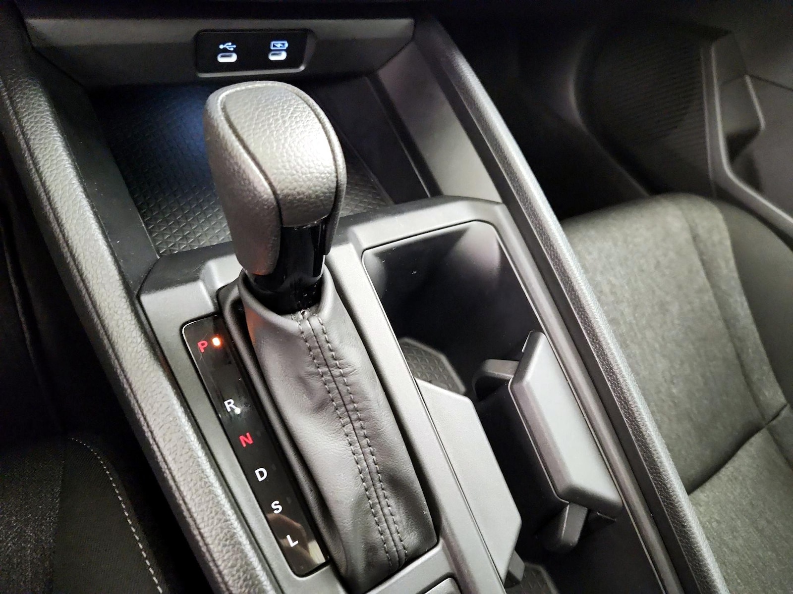 2025 Honda Accord SE - Photo 17