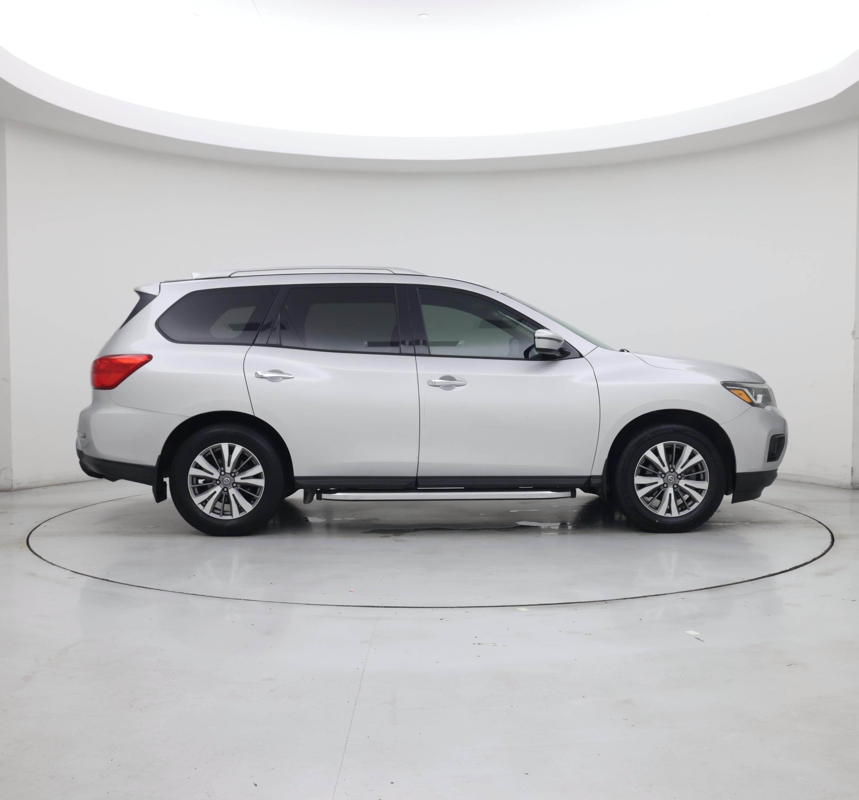 Thumbnail: 2020 Nissan Pathfinder - 7