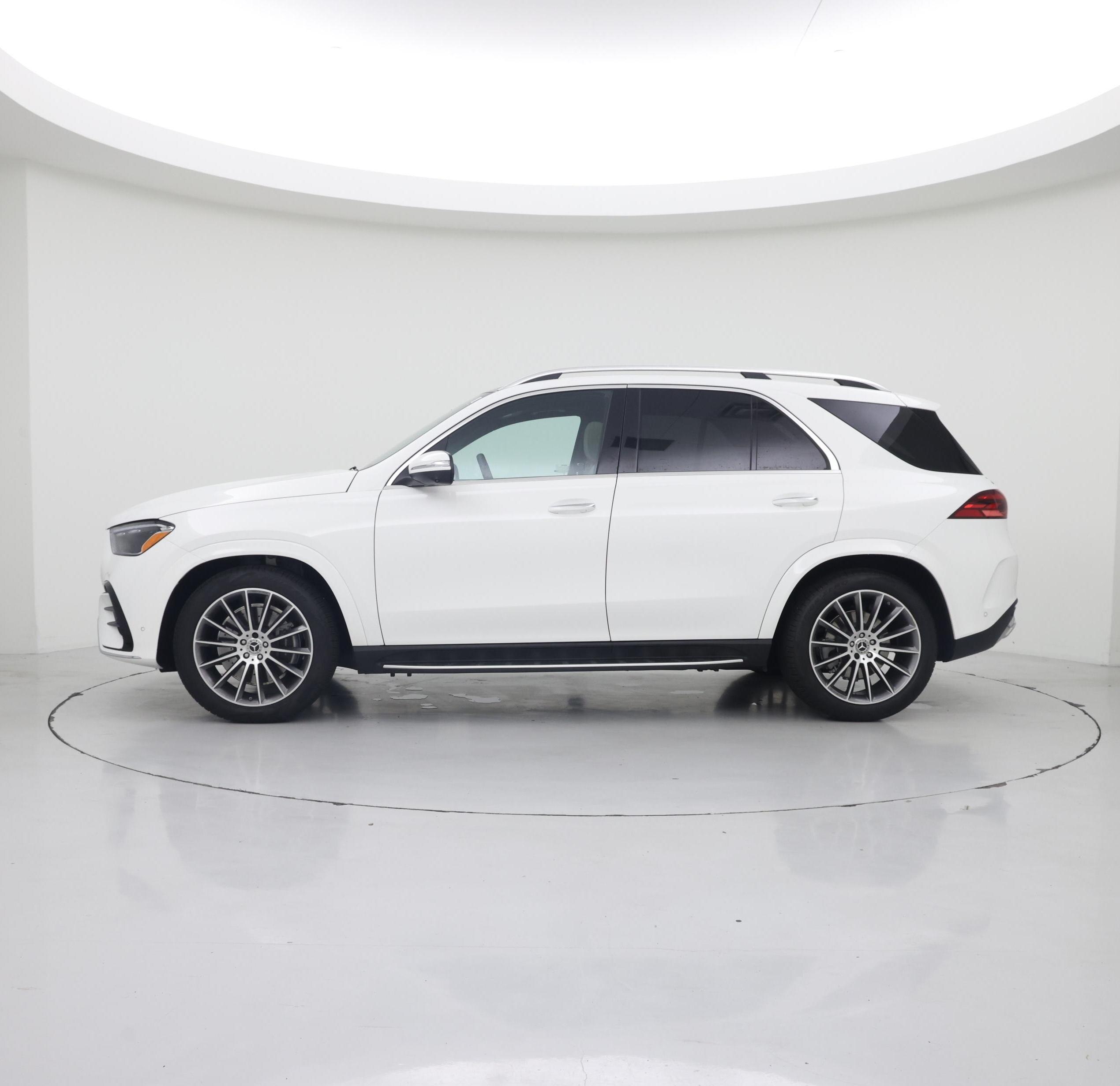 Thumbnail: 2026 Mercedes-Benz GLE - 3