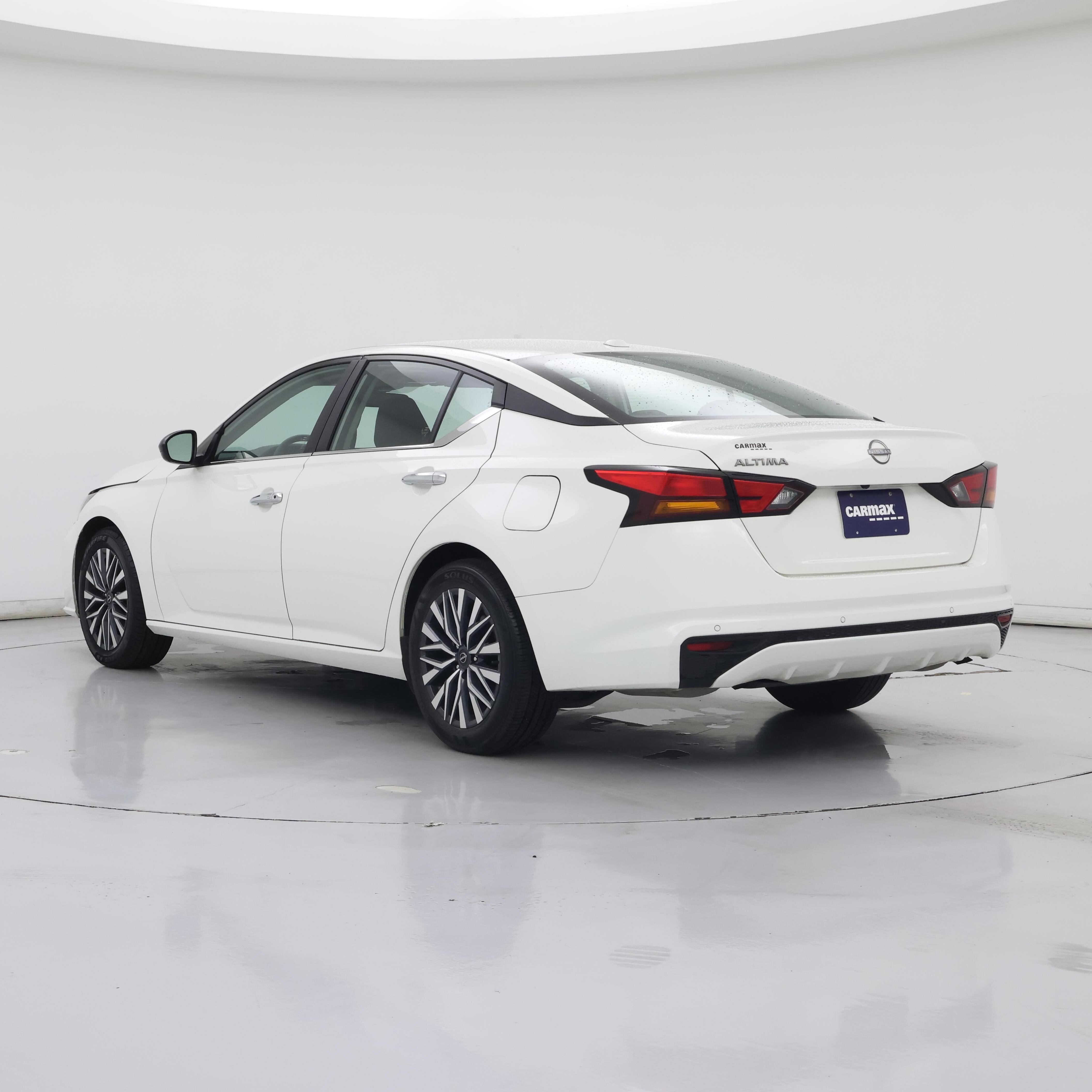 Thumbnail: 2025 Nissan Altima - 2