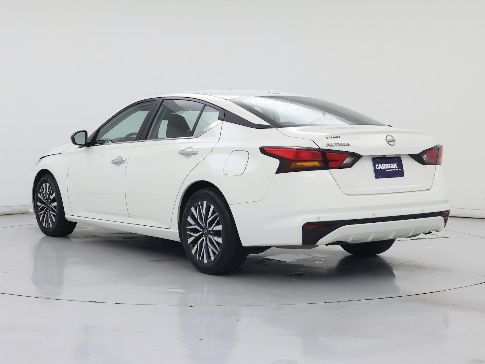 2025 Nissan Altima SV - Photo 3