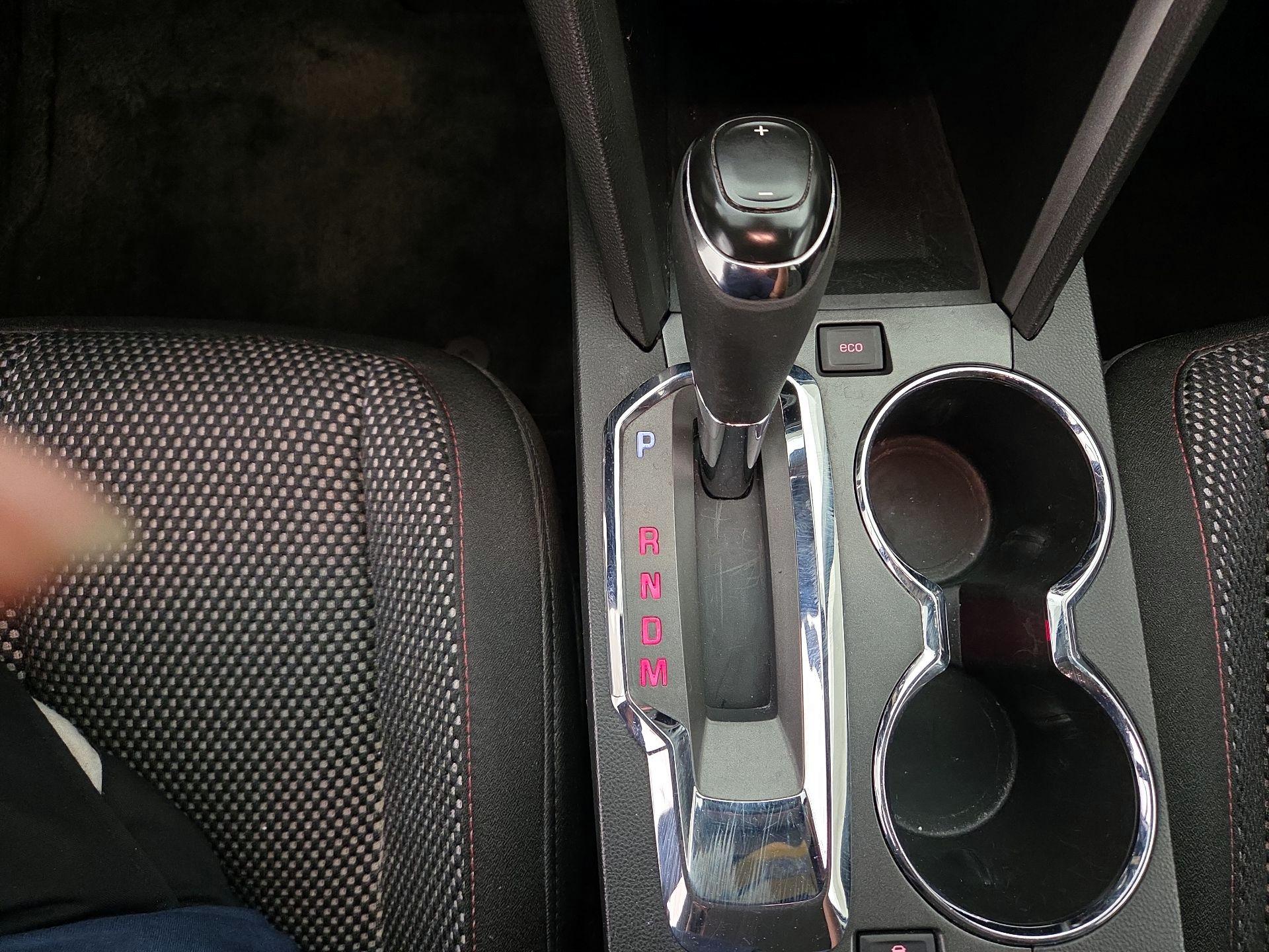 Thumbnail: 2017 GMC Terrain - 16