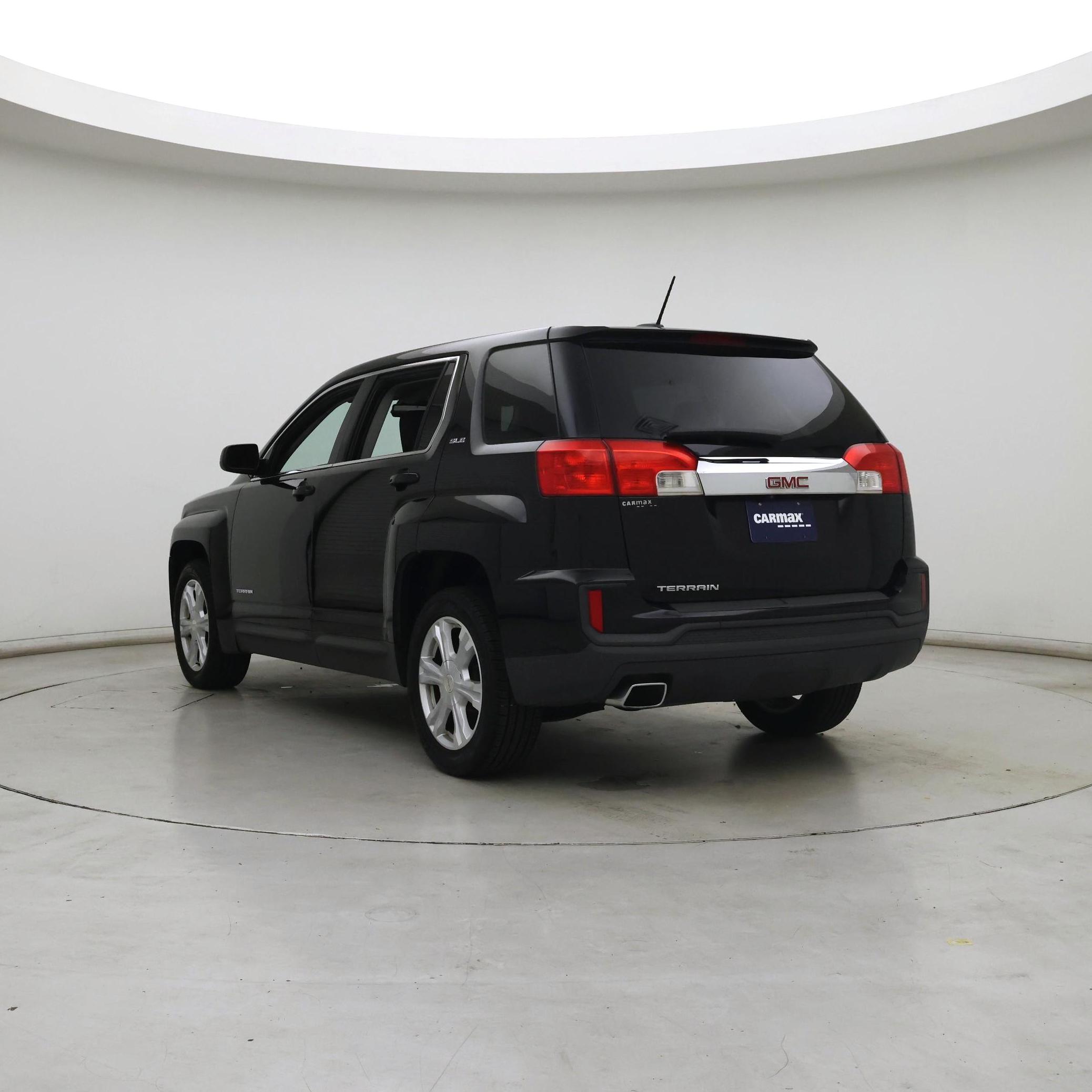 Thumbnail: 2017 GMC Terrain - 2