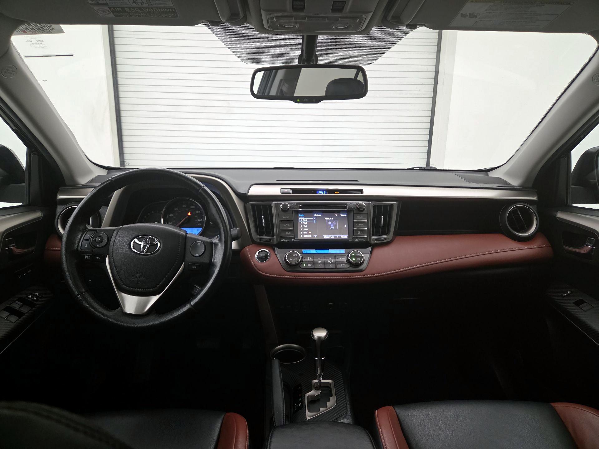 Thumbnail: 2015 Toyota RAV4 - 9