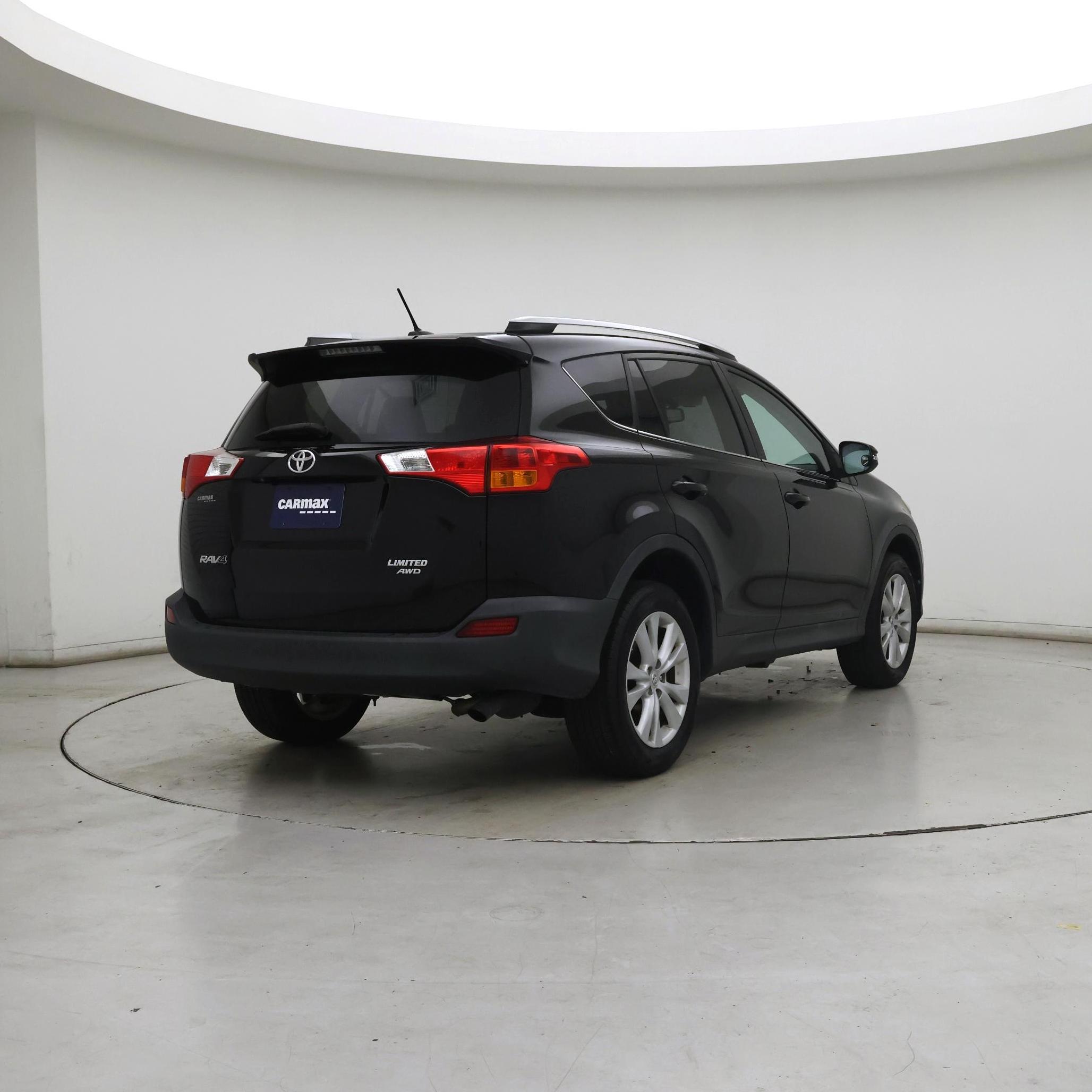 Thumbnail: 2015 Toyota RAV4 - 8