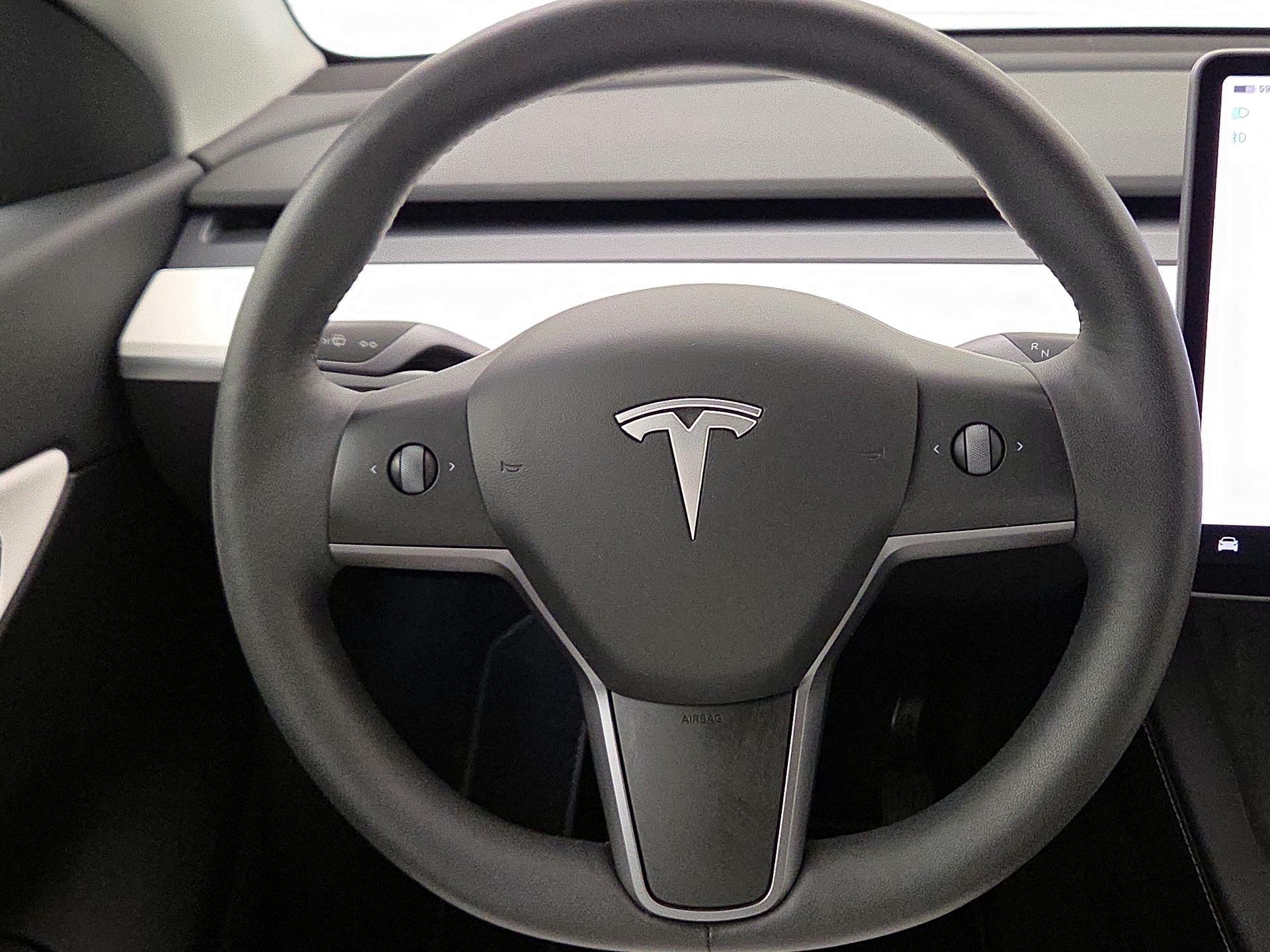 Thumbnail: 2022 Tesla Model Y - 10