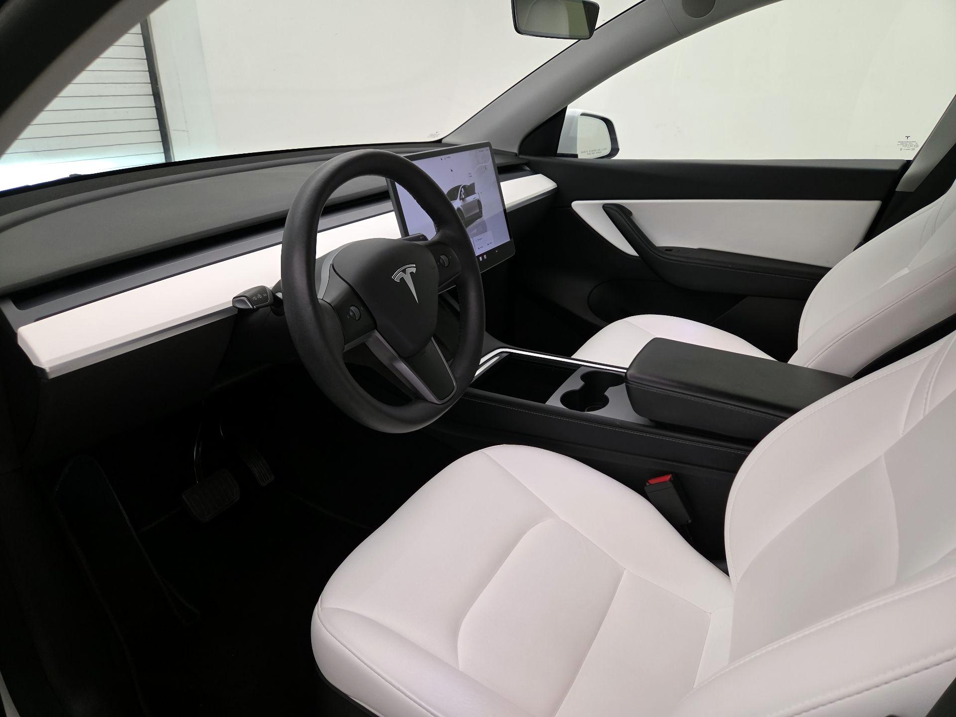 Thumbnail: 2022 Tesla Model Y - 11