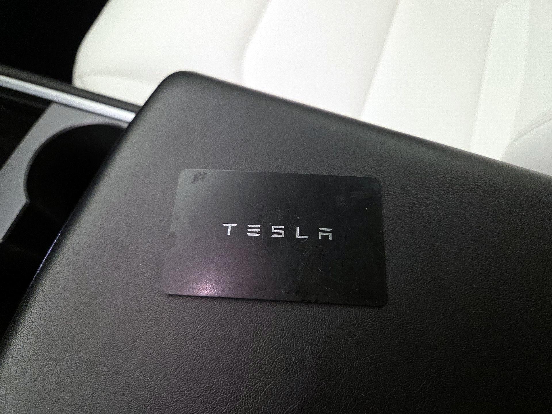 Thumbnail: 2022 Tesla Model Y - 20