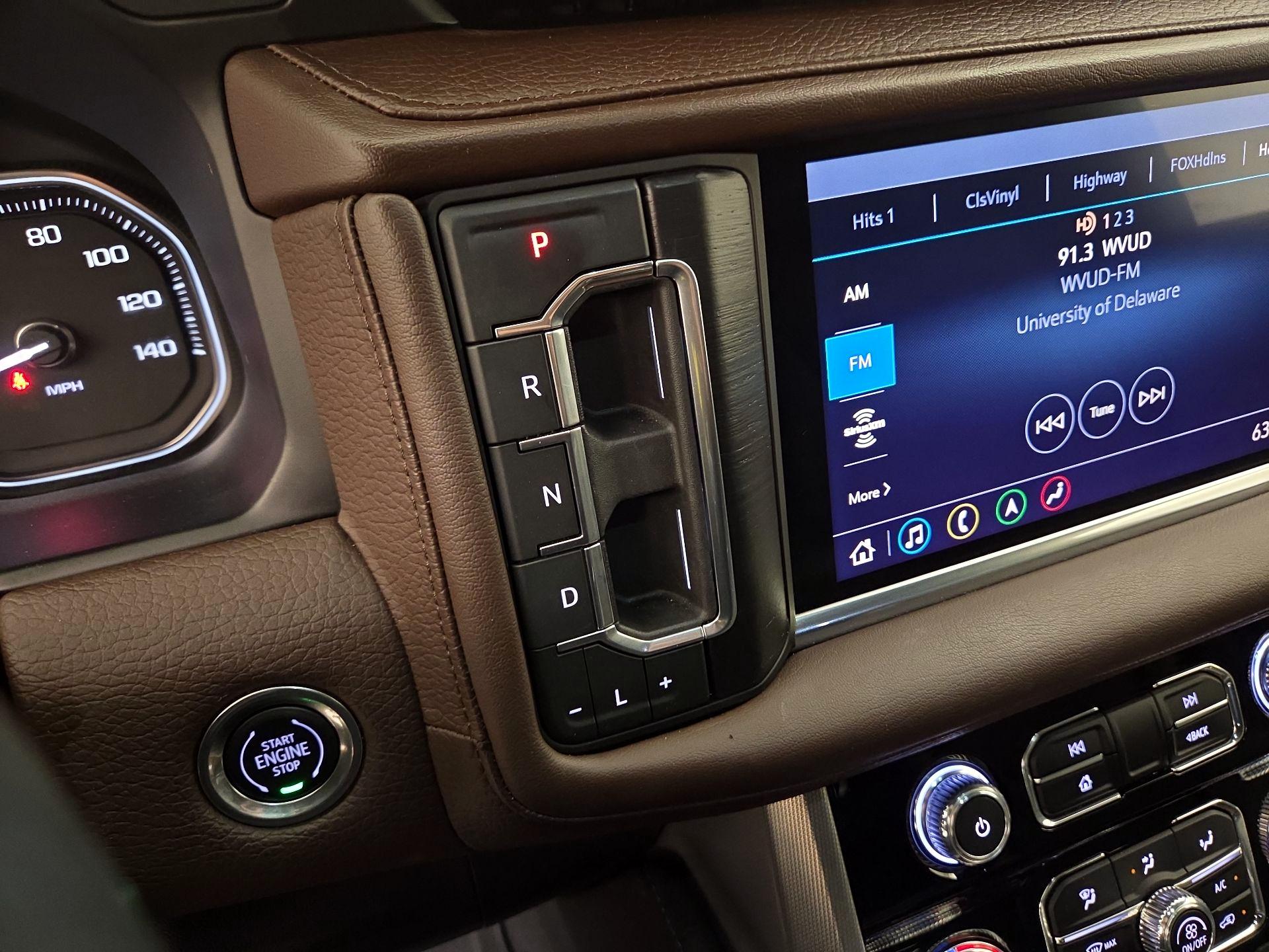 Thumbnail: 2021 GMC Yukon XL - 17