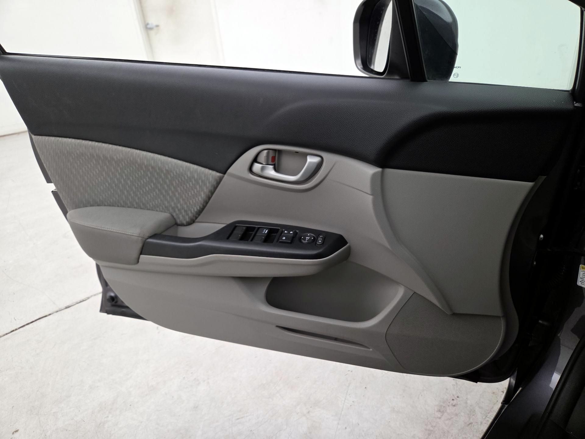 Thumbnail: 2015 Honda Civic - 12