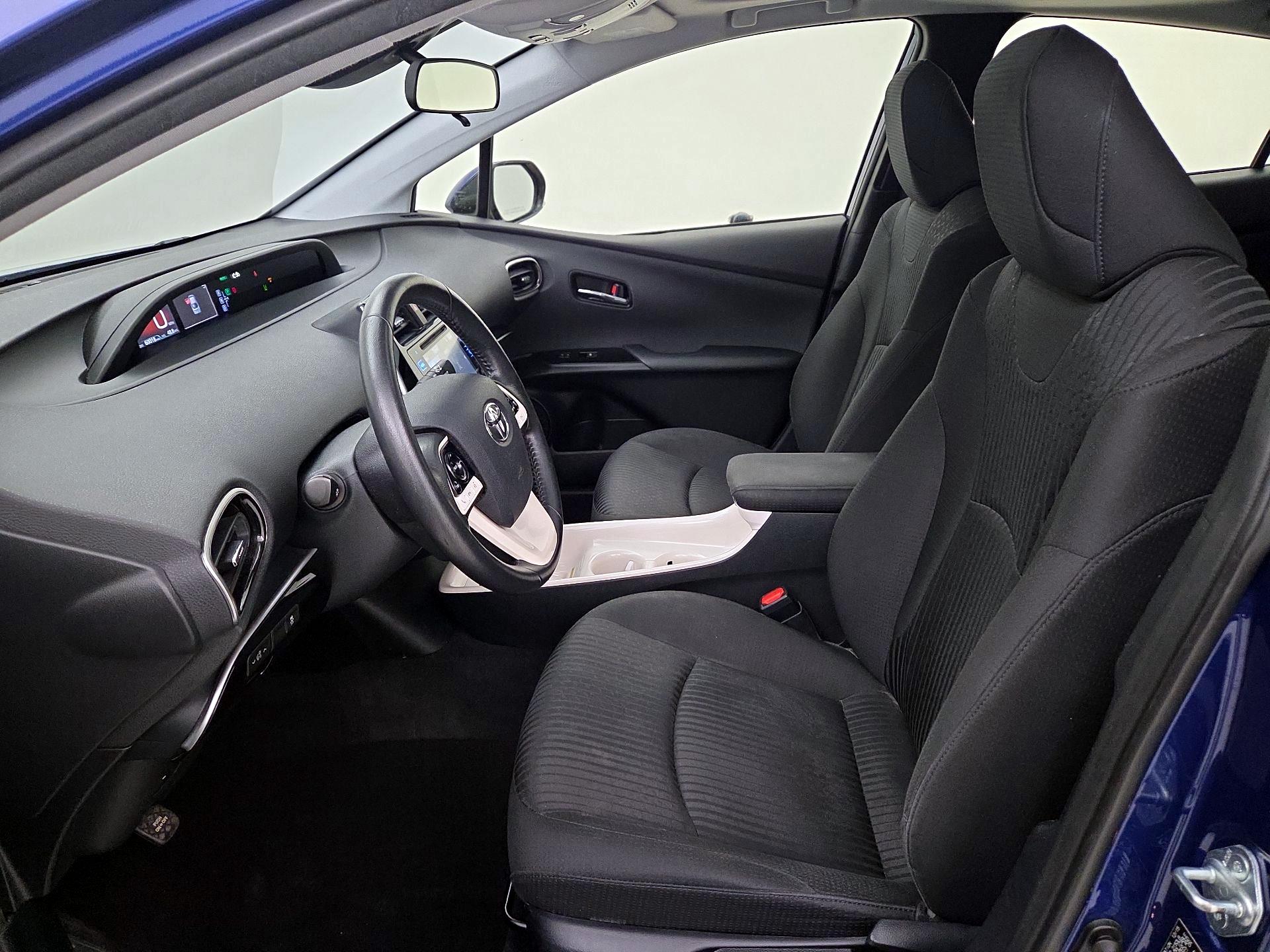 Thumbnail: 2016 Toyota Prius - 11