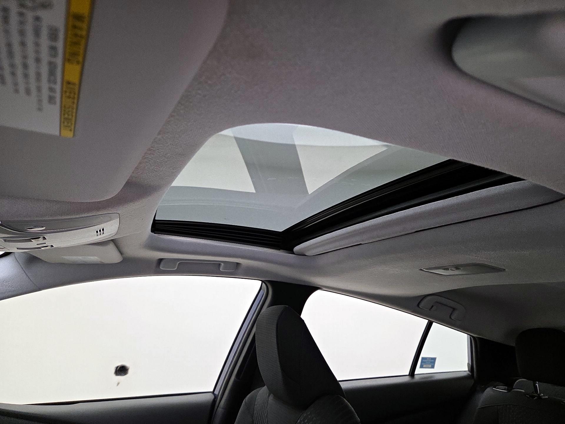 Thumbnail: 2016 Toyota Prius - 19