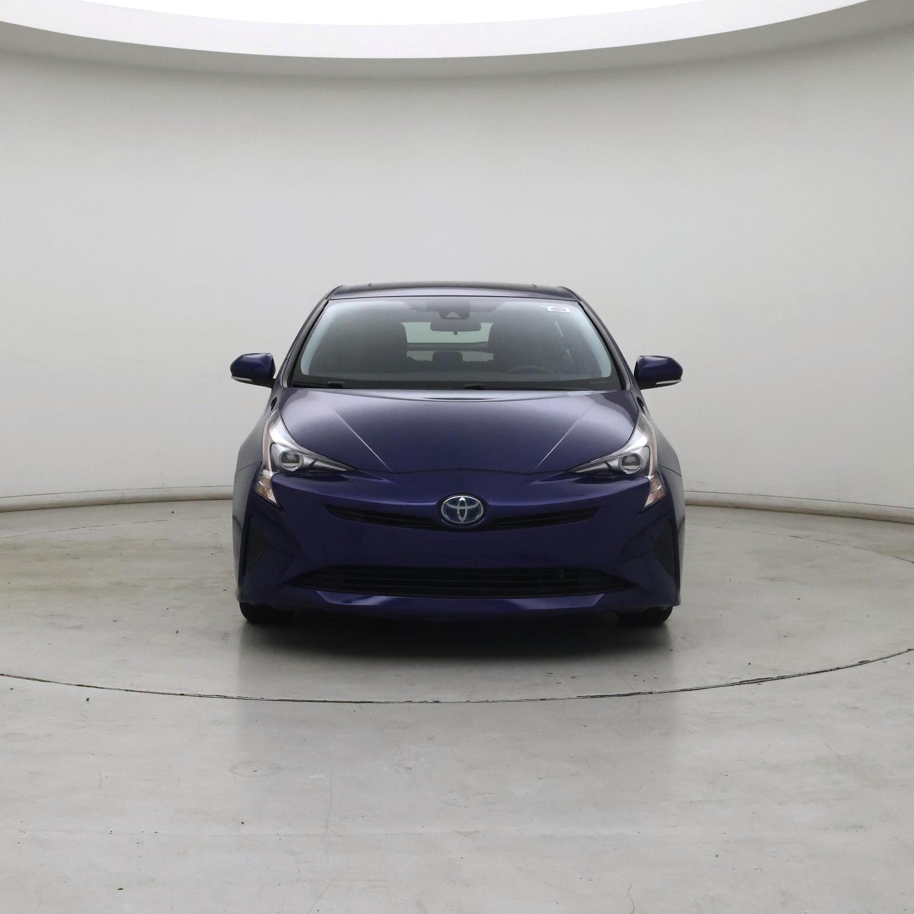 Thumbnail: 2016 Toyota Prius - 5