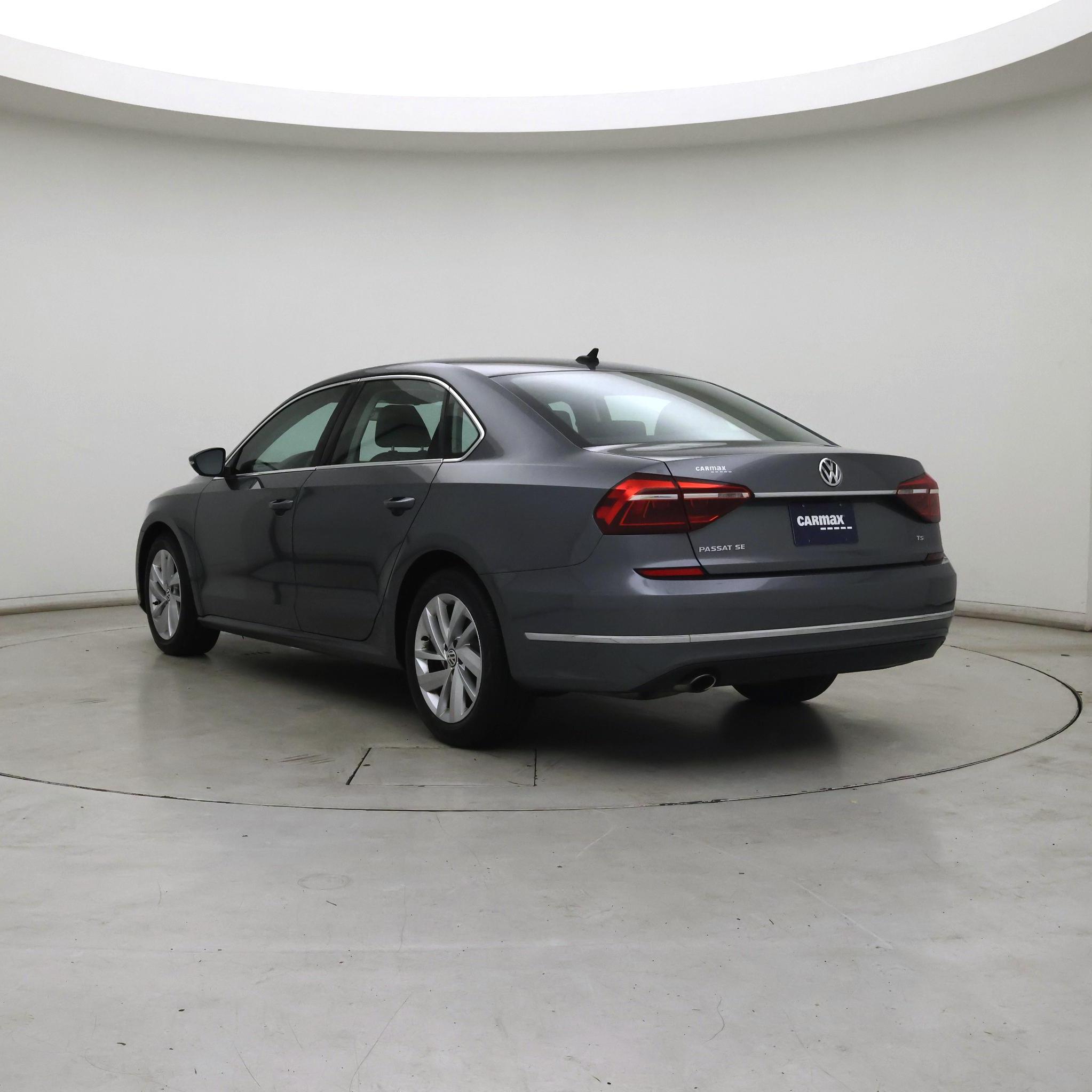 Thumbnail: 2018 Volkswagen Passat - 2
