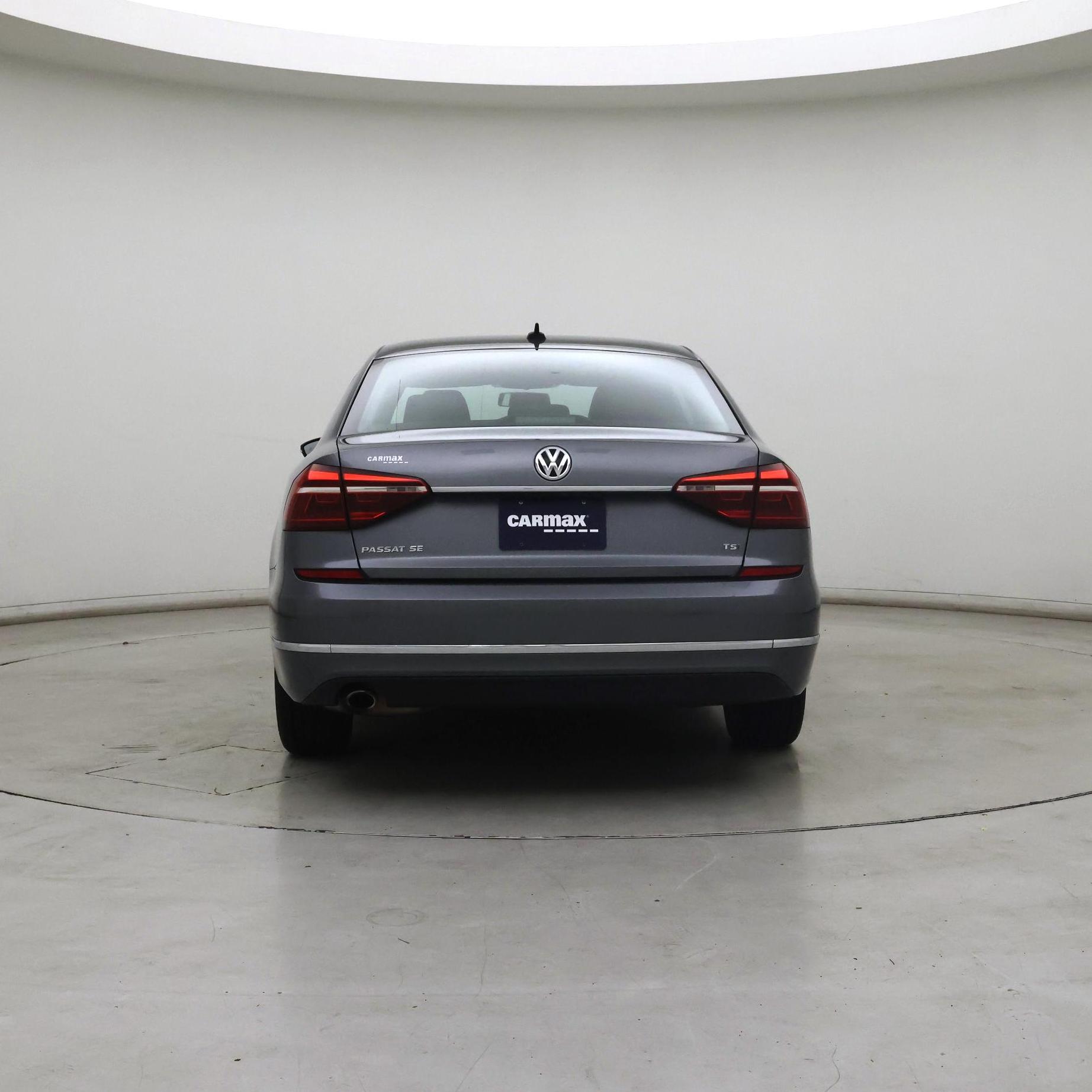 Thumbnail: 2018 Volkswagen Passat - 6