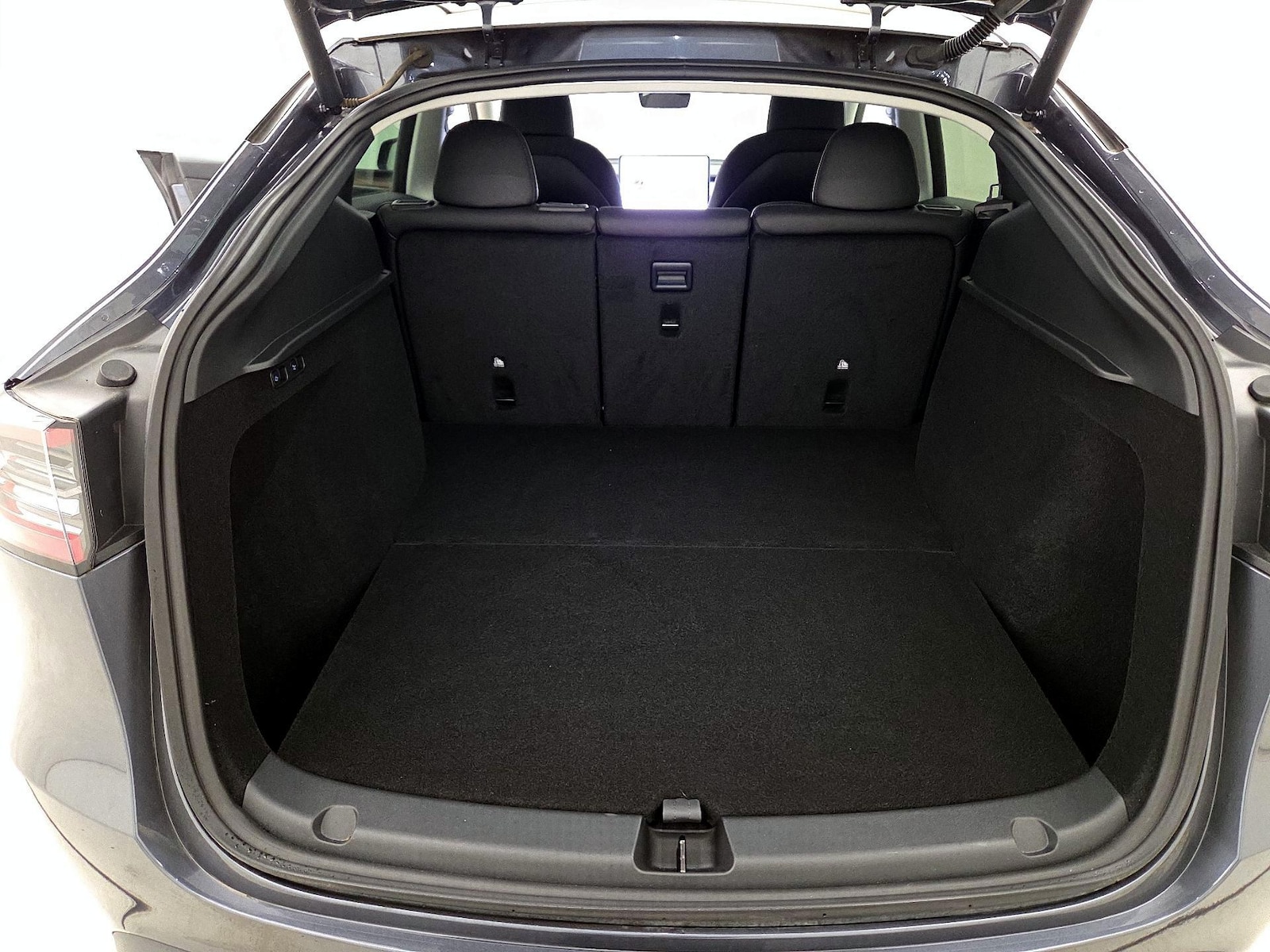 2023 Tesla Model Y Base - Photo 19
