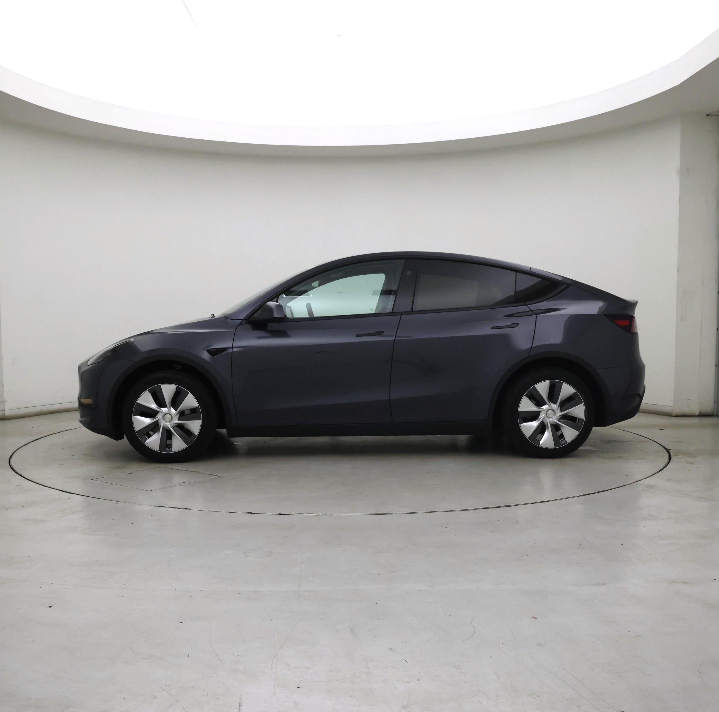 Thumbnail: 2023 Tesla Model Y - 3