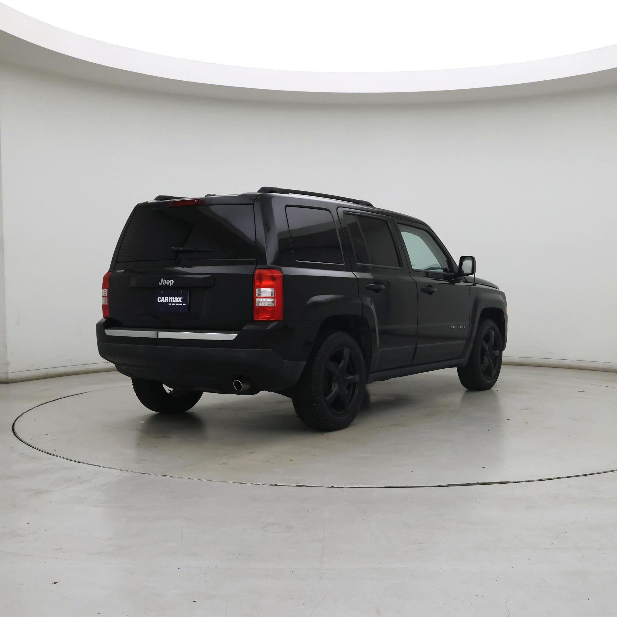Thumbnail: 2016 Jeep Patriot - 8