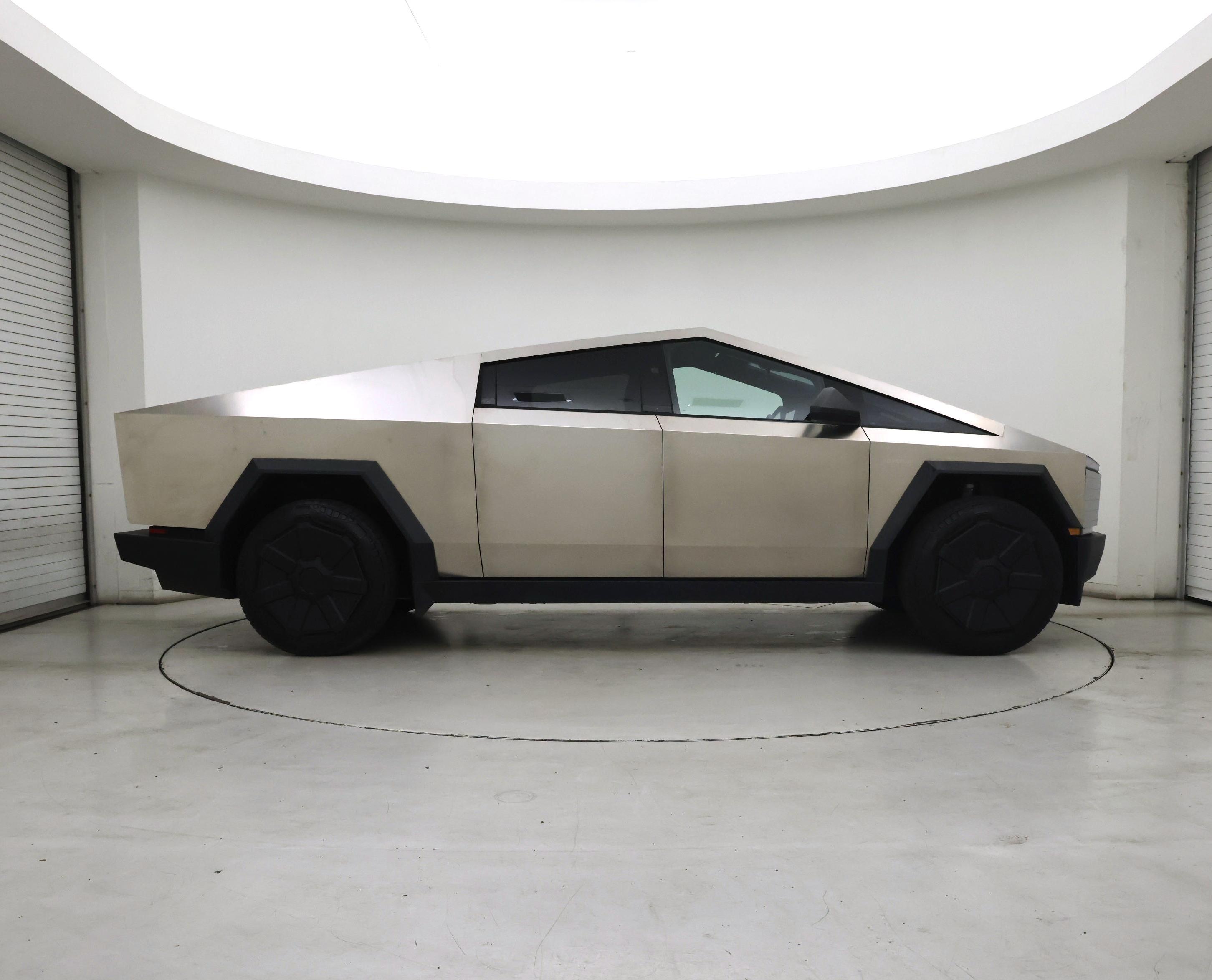 Thumbnail: 2024 Tesla Cybertruck - 7