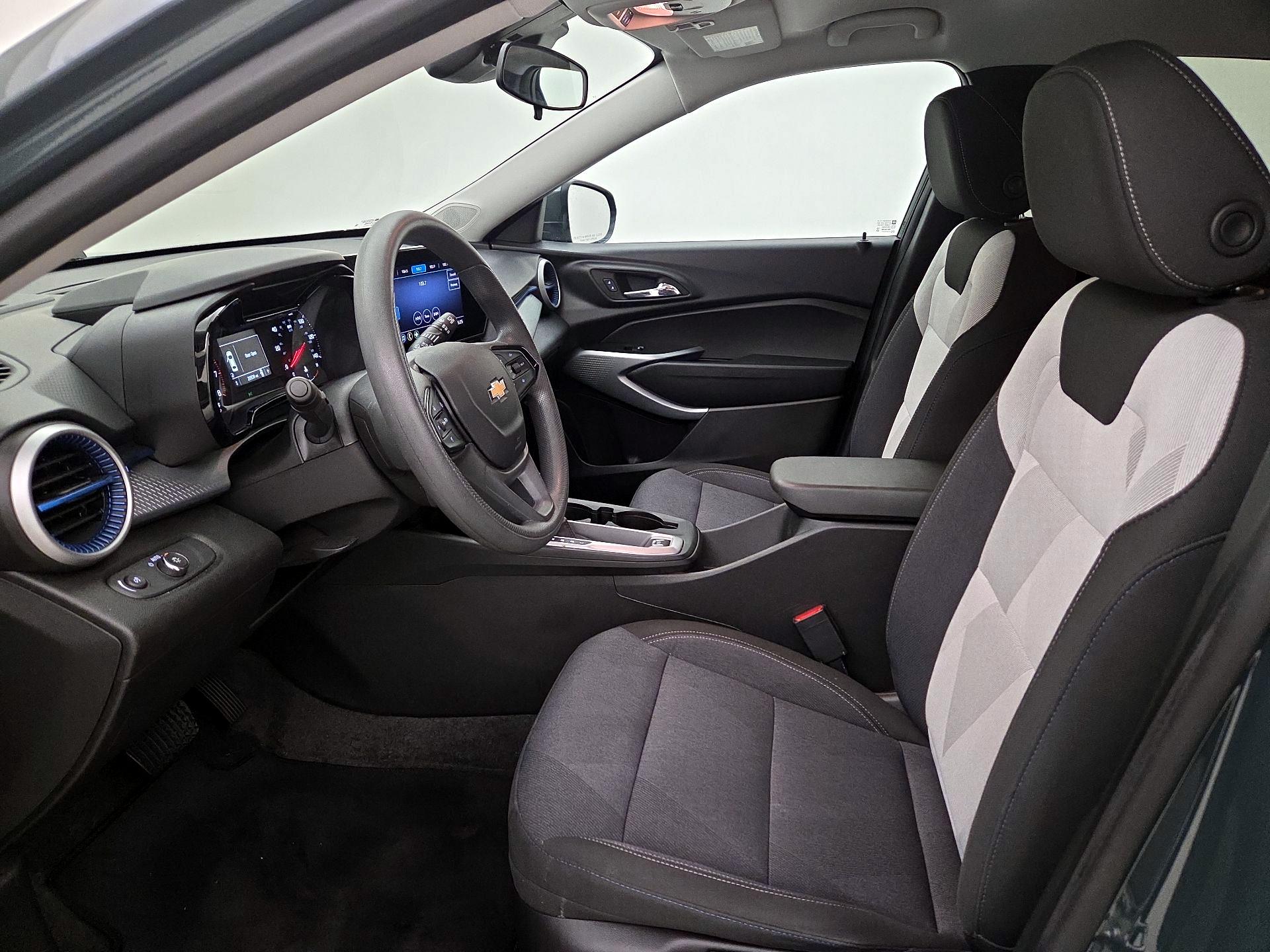 Thumbnail: 2025 Chevrolet Trax - 11