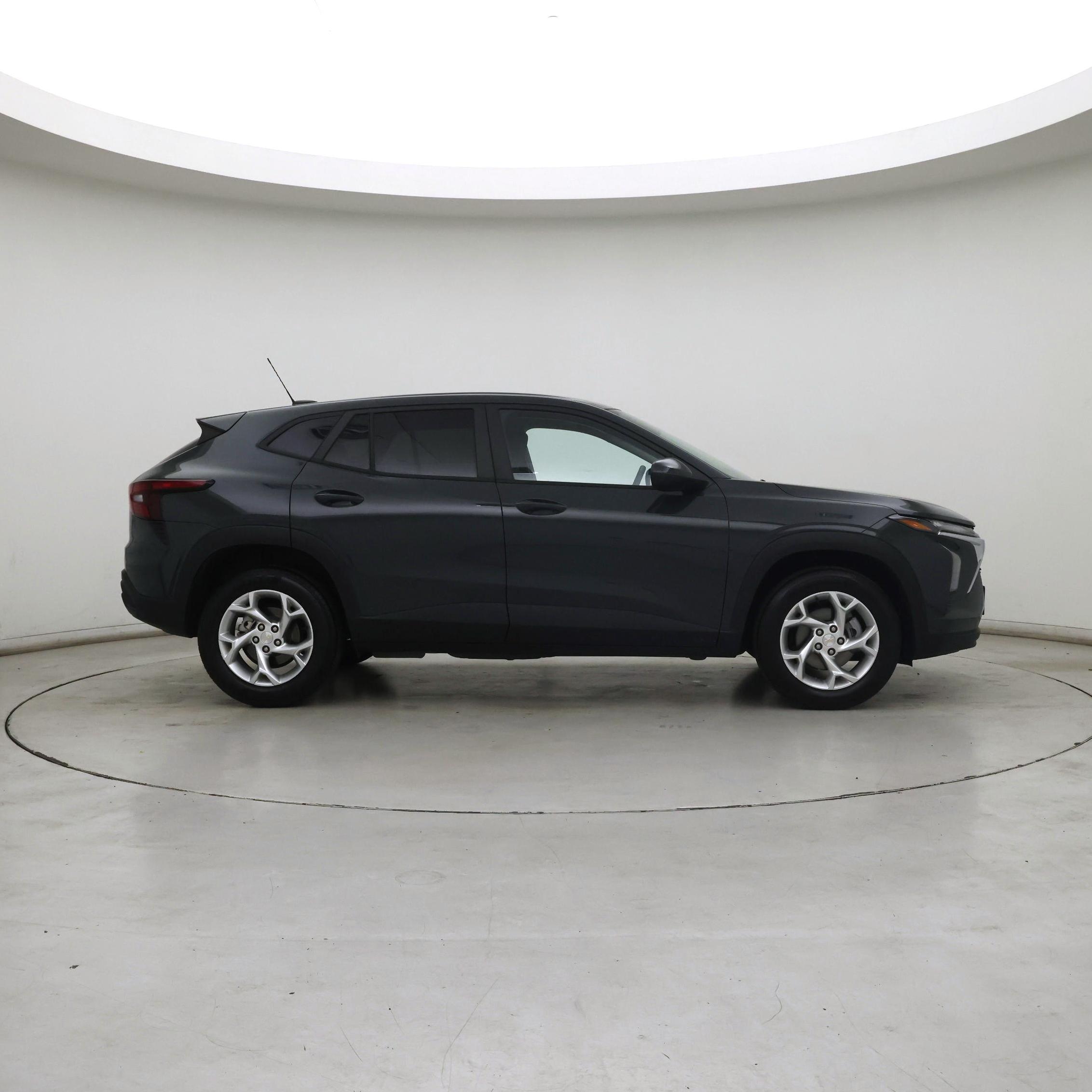 Thumbnail: 2025 Chevrolet Trax - 7