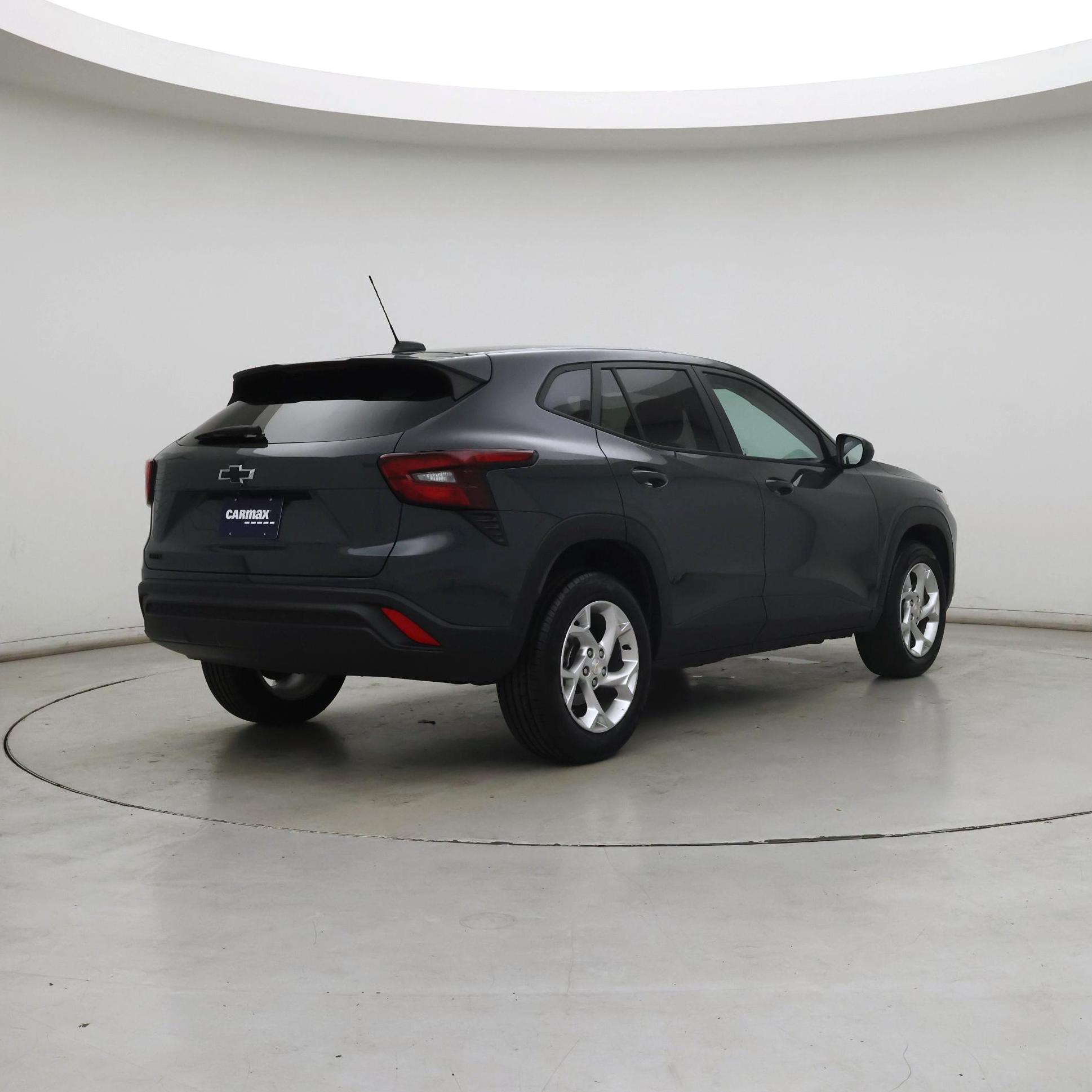Thumbnail: 2025 Chevrolet Trax - 8