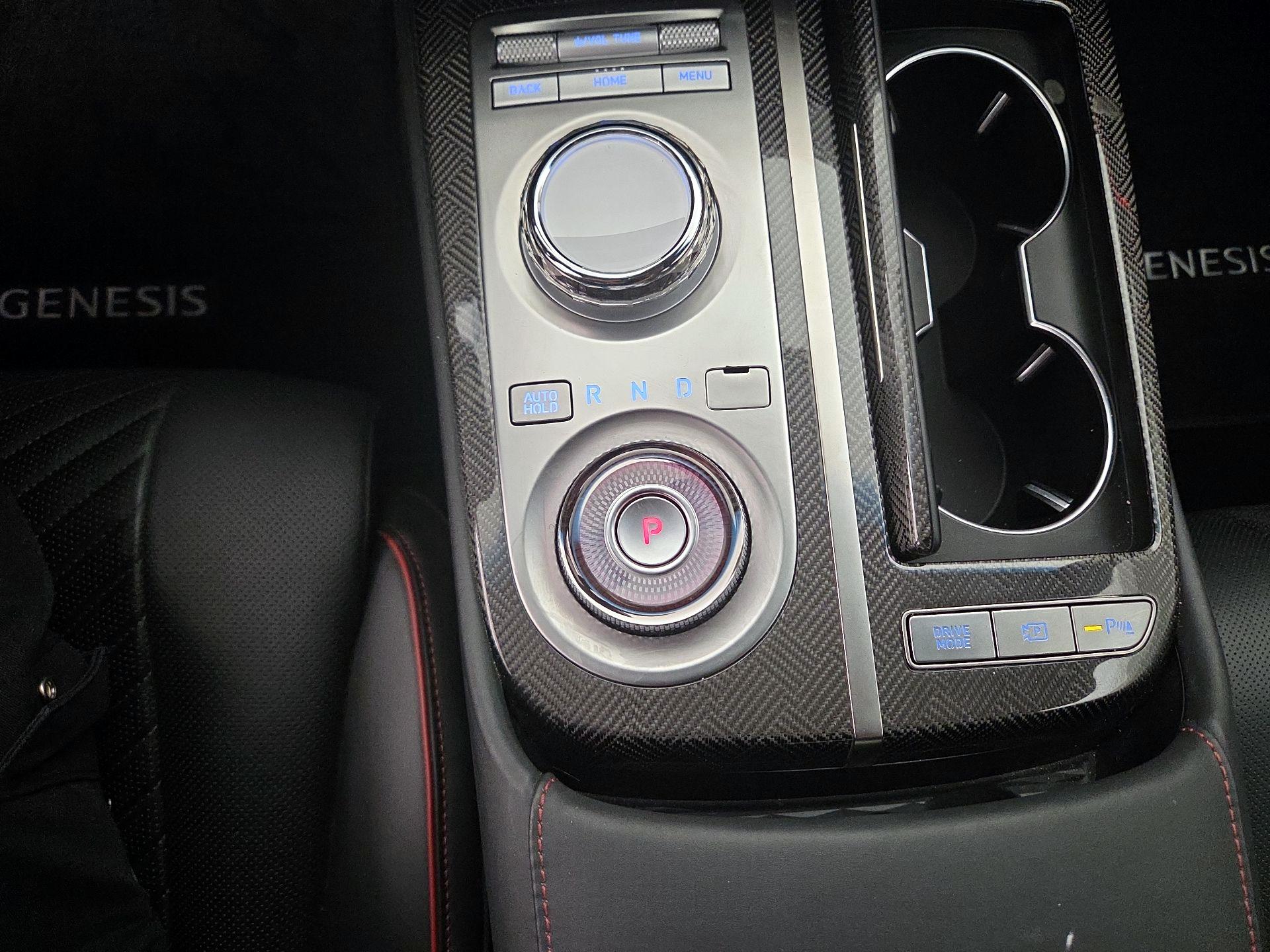 Thumbnail: 2023 Genesis G80 - 17