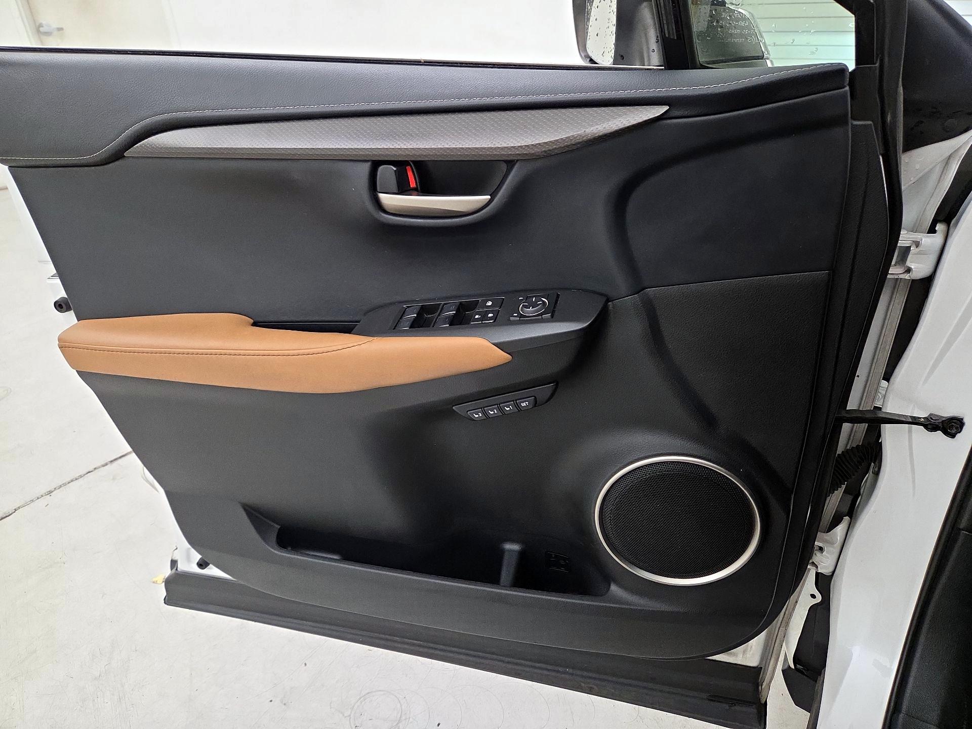 Thumbnail: 2016 Lexus NX - 12
